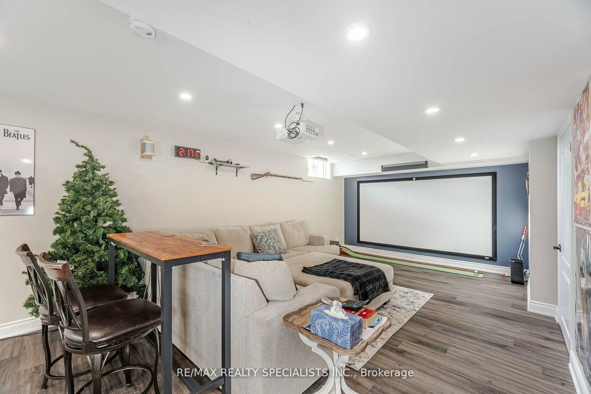 Photo 32 of 8 Herringbone Crescent, Brampton, Toronto Gore Rural Estate — HOMEH