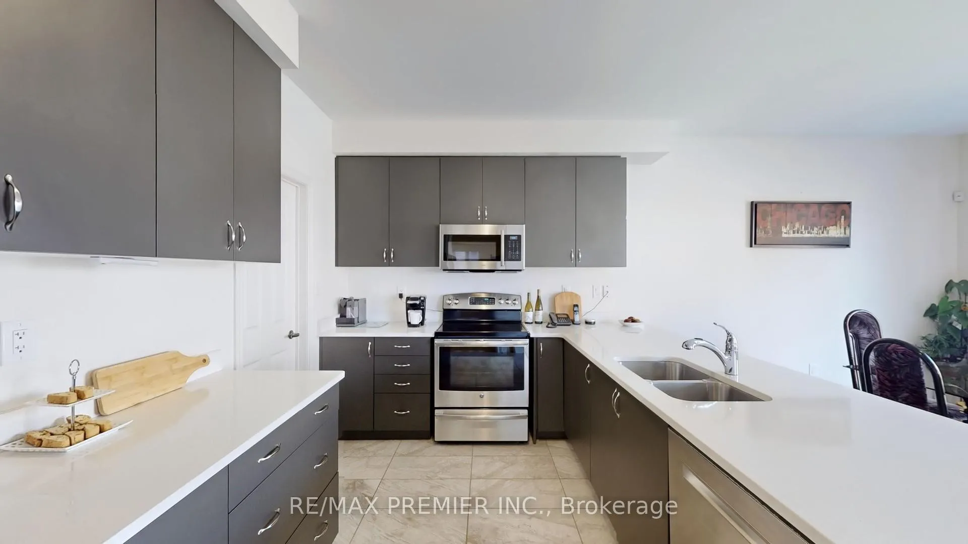 Photo 17 of 288 Elbern Markell Drive, Brampton, Credit Valley — HOMEH