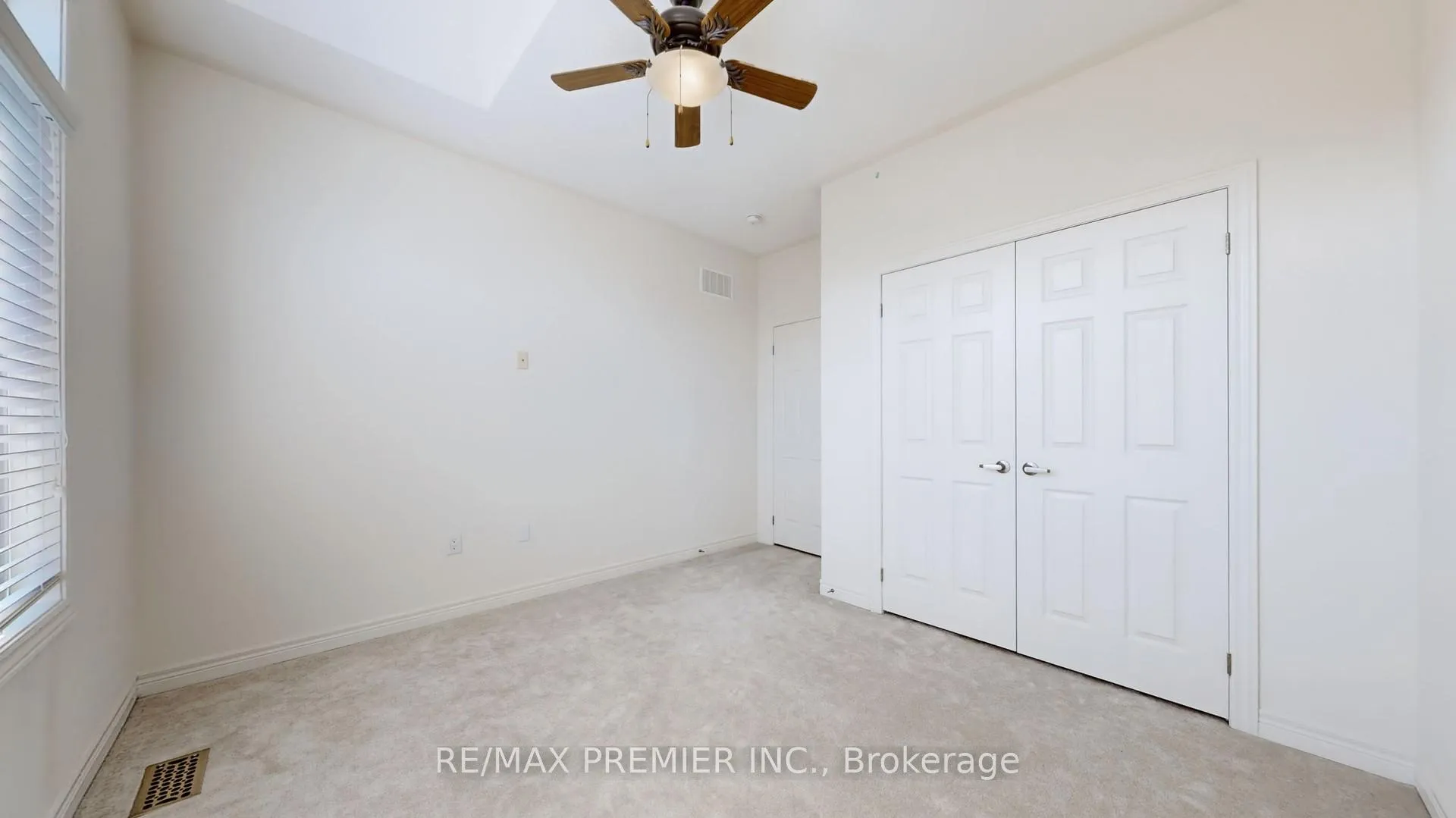Photo 31 of 288 Elbern Markell Drive, Brampton, Credit Valley — HOMEH