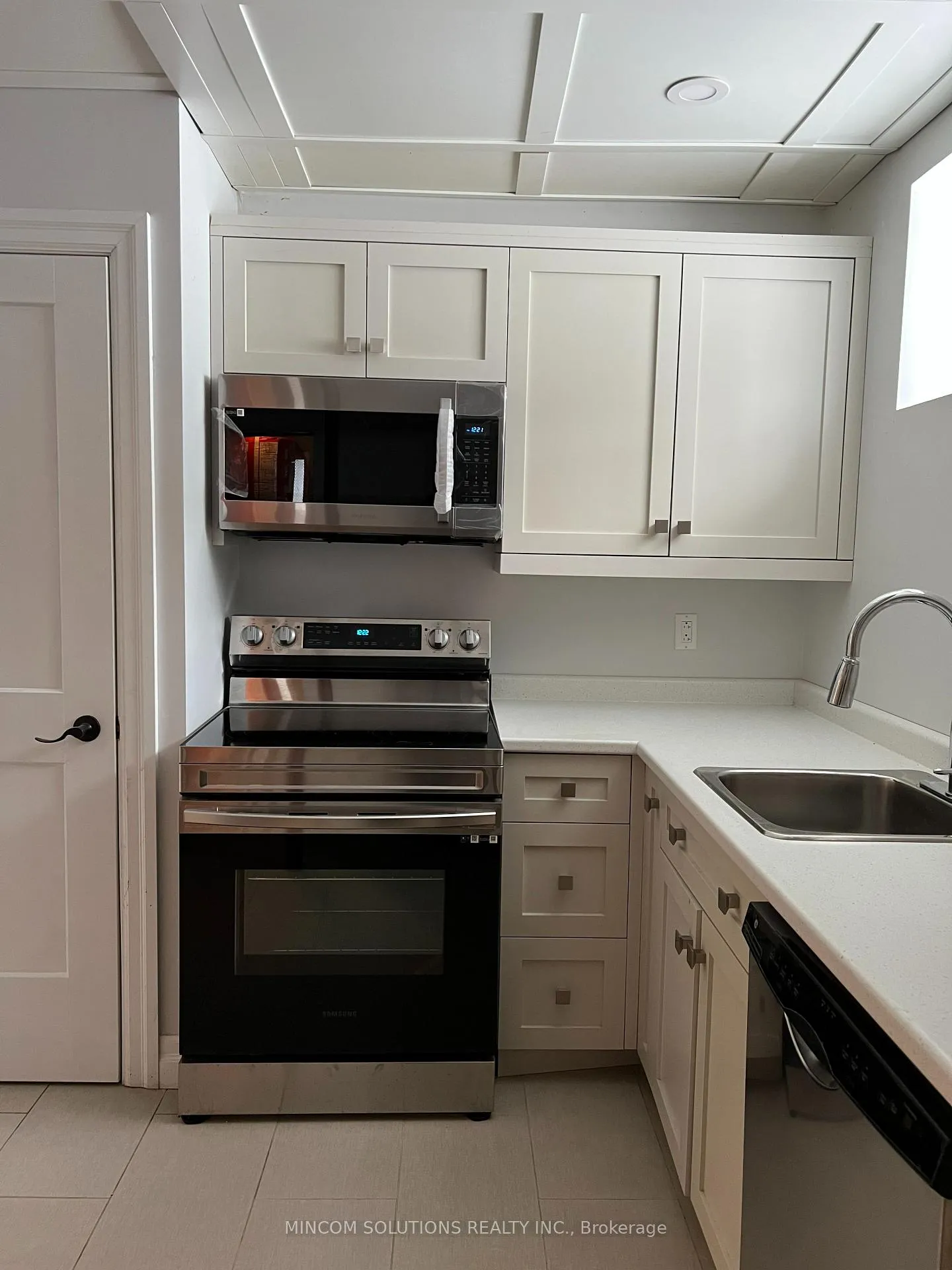 Photo 3 of Unit lower, 20 Park Road, Tiny, Rural Tiny — HOMEH