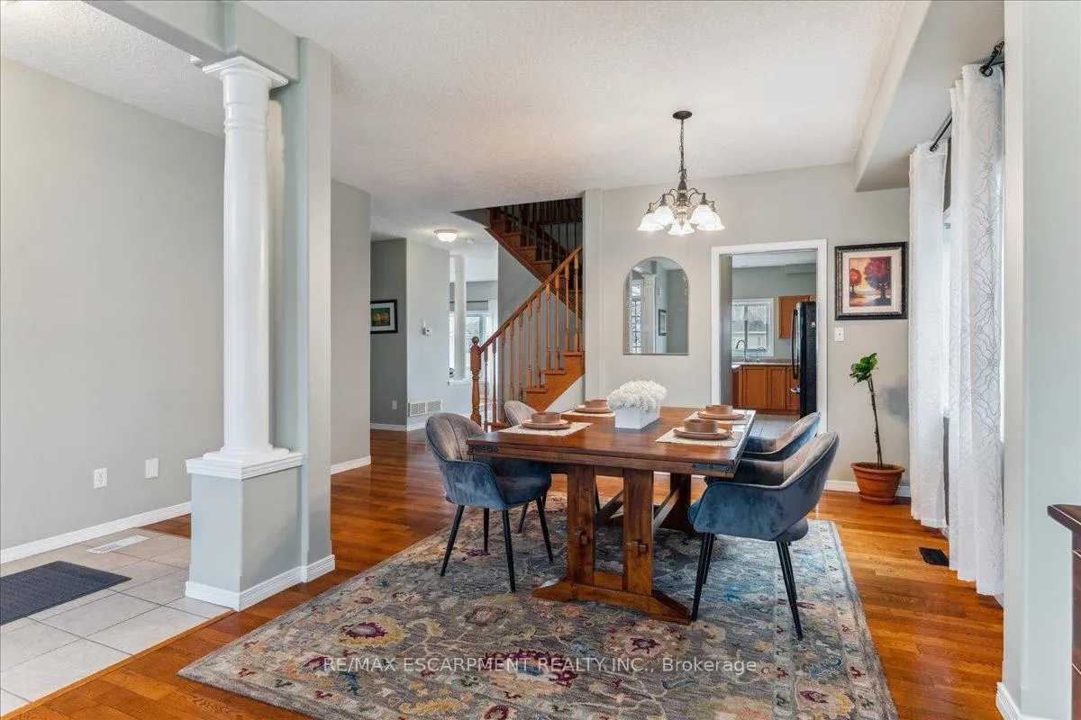 Photo 6 of 67 Ferris Drive, Wellesley — HOMEH