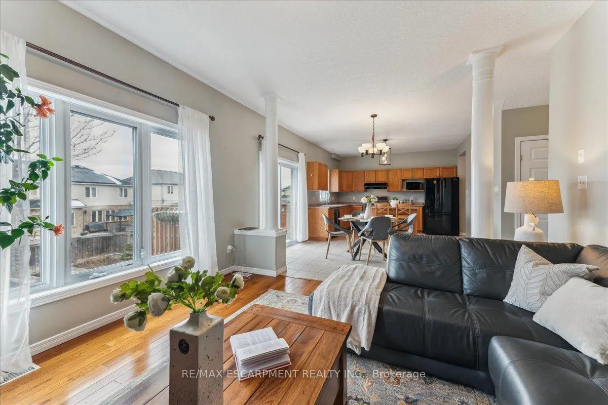 Photo 12 of 67 Ferris Drive, Wellesley — HOMEH