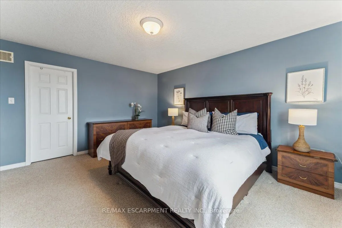 Photo 19 of 67 Ferris Drive, Wellesley — HOMEH