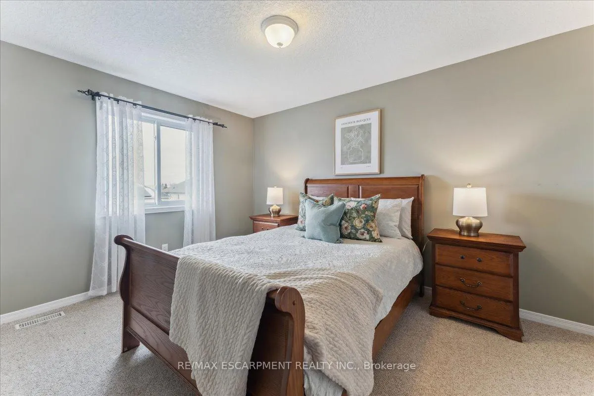 Photo 24 of 67 Ferris Drive, Wellesley — HOMEH