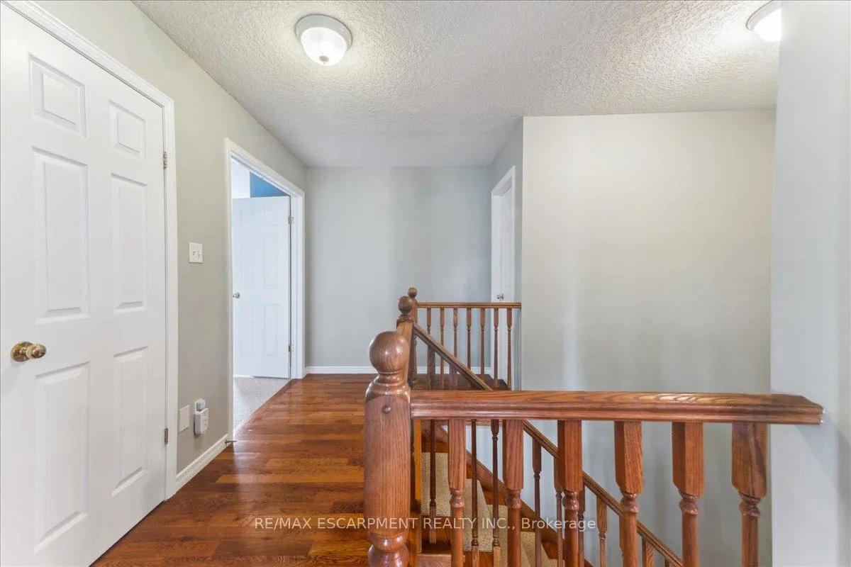Photo 30 of 67 Ferris Drive, Wellesley — HOMEH
