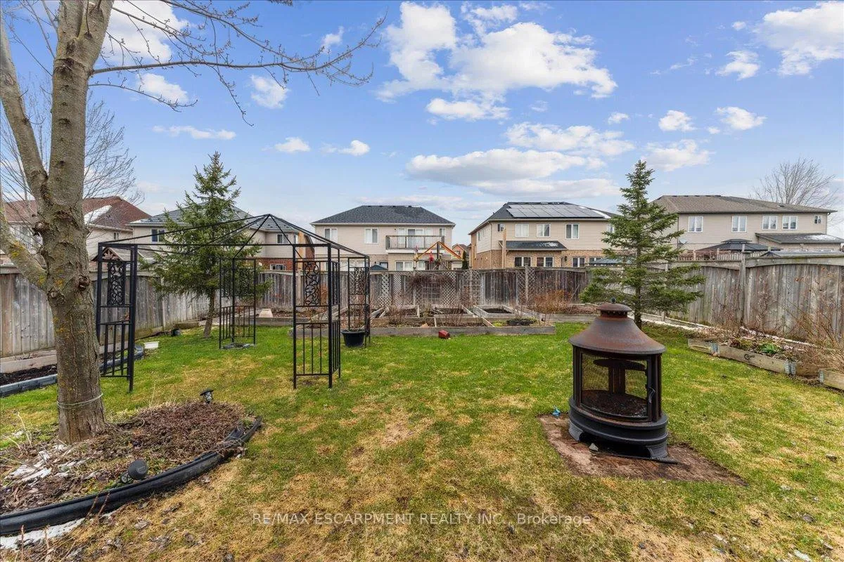 Photo 32 of 67 Ferris Drive, Wellesley — HOMEH