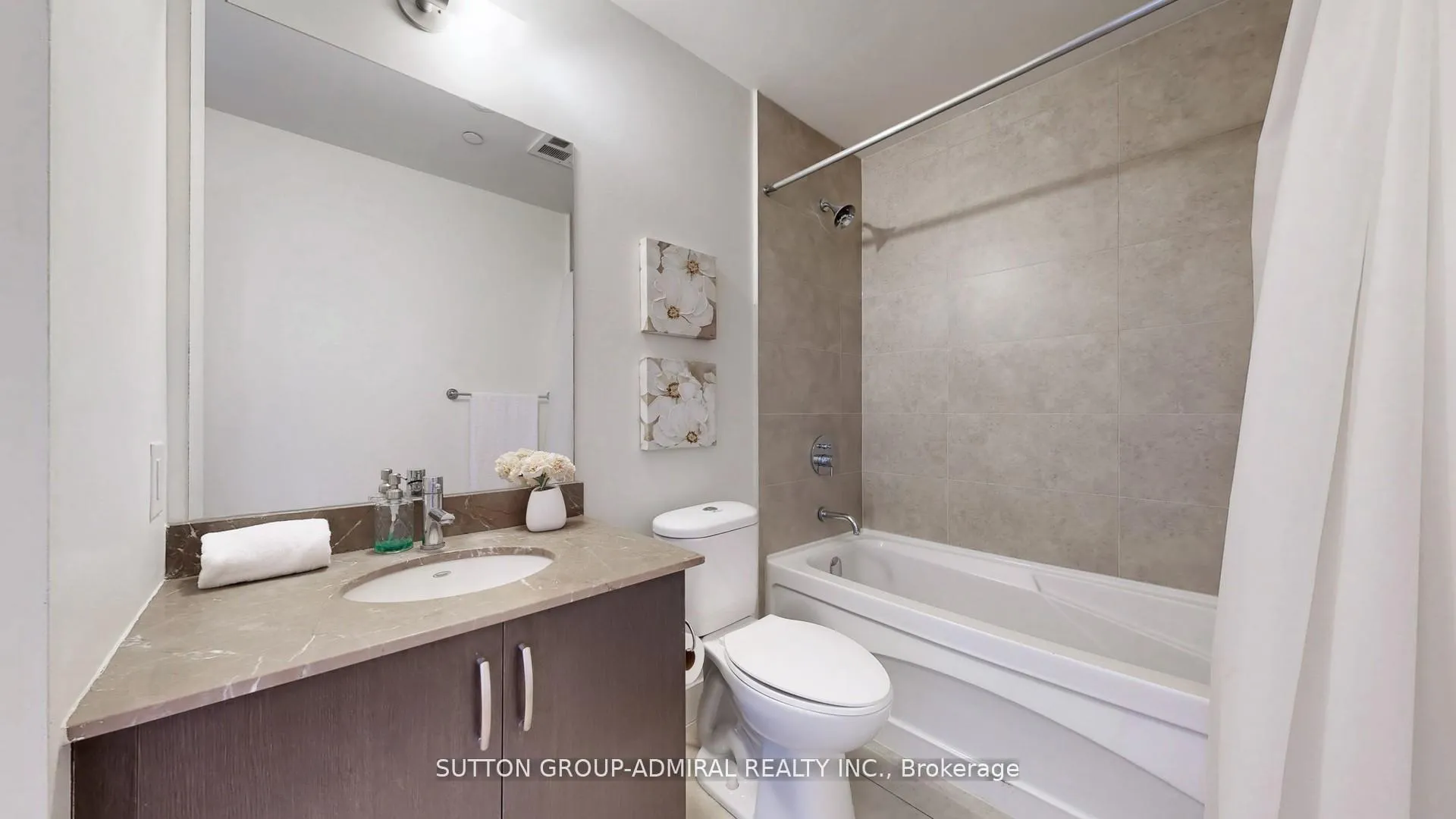 Photo 24 of Unit PH11, 7608 Yonge Street, Vaughan, Crestwood-Springfarm-Yorkhill — HOMEH