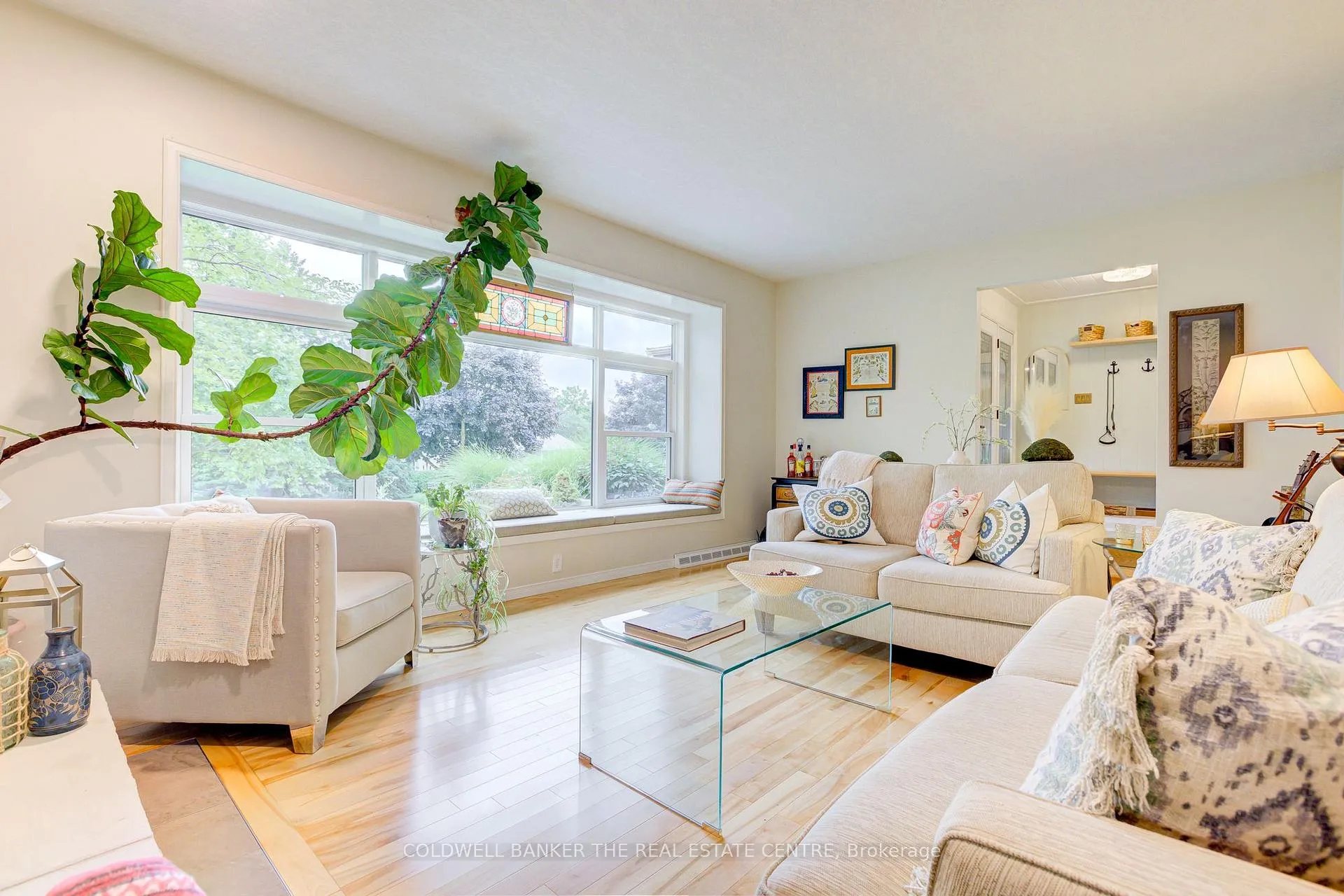 Photo 7 of 83 Inwood Crescent, Kitchener — HOMEH