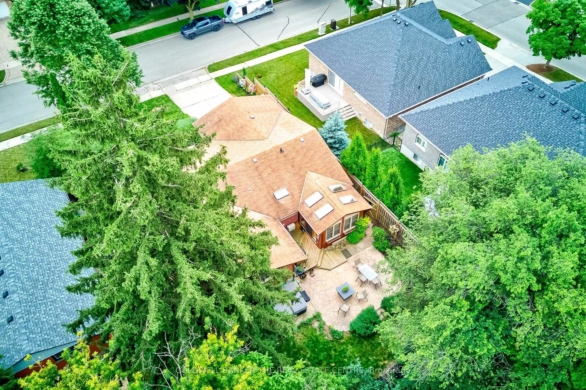 Photo 35 of 83 Inwood Crescent, Kitchener — HOMEH