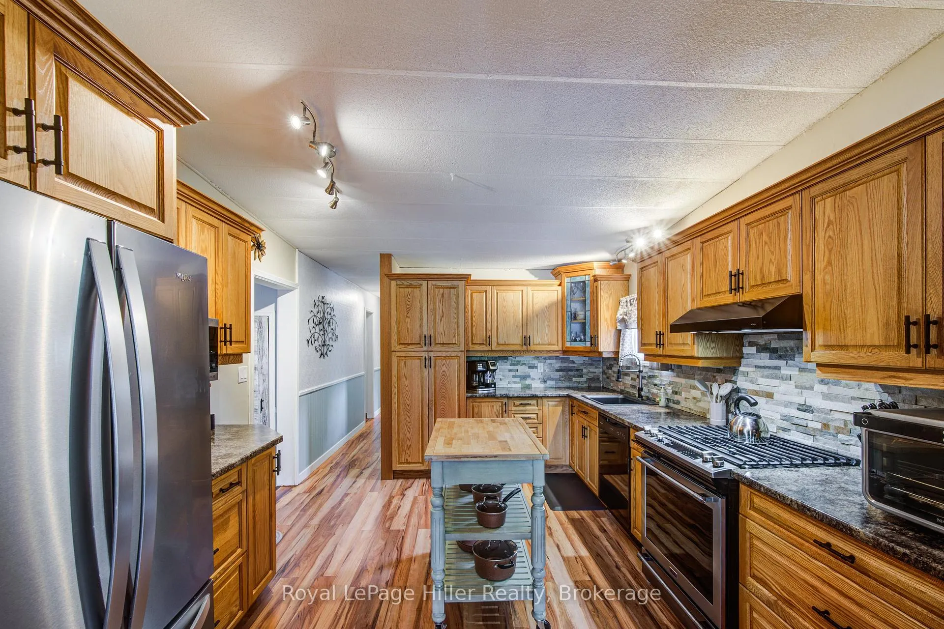 Photo 3 of 174 Birch Street, Perth East, Crystal Lake — HOMEH