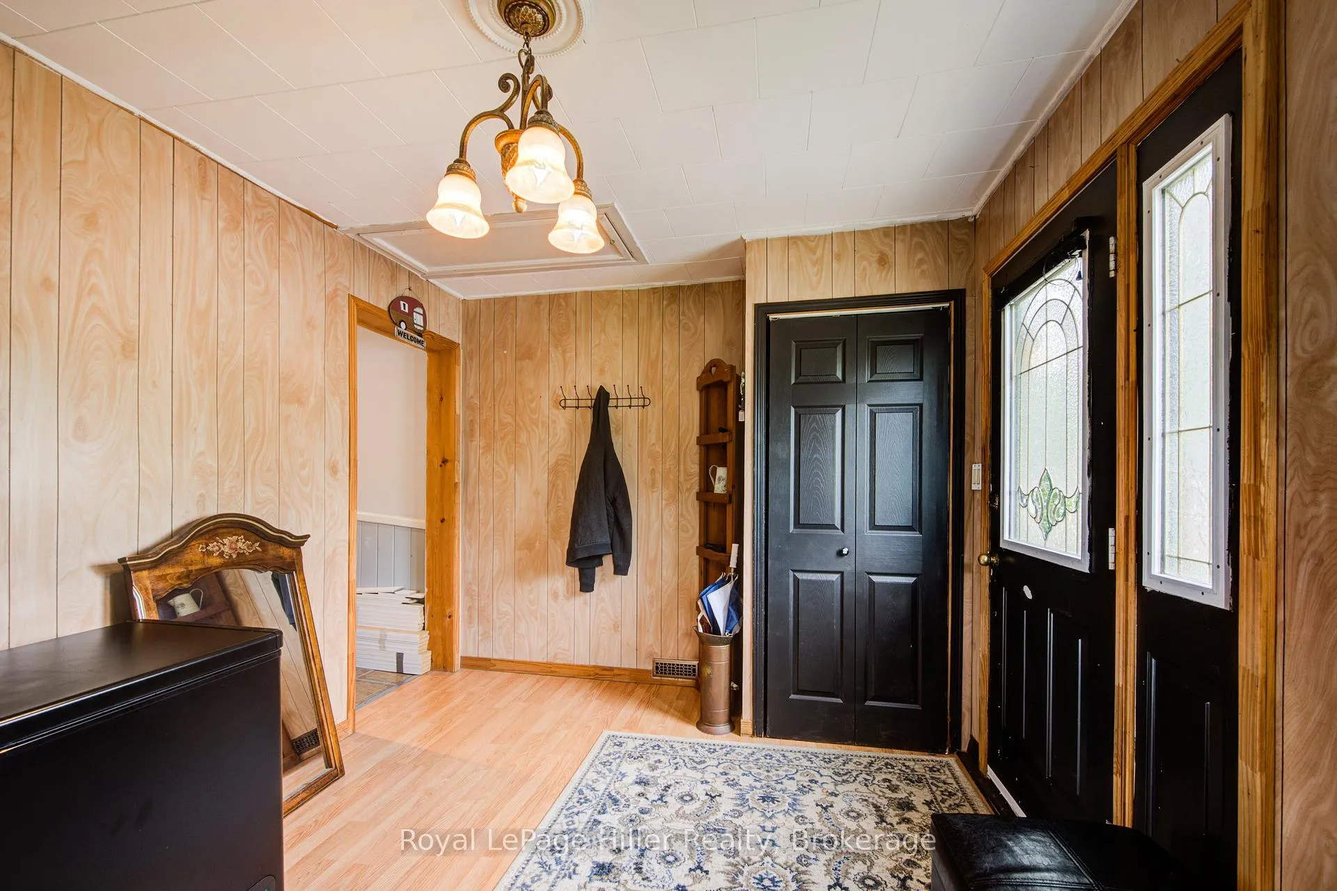 Photo 12 of 174 Birch Street, Perth East, Crystal Lake — HOMEH