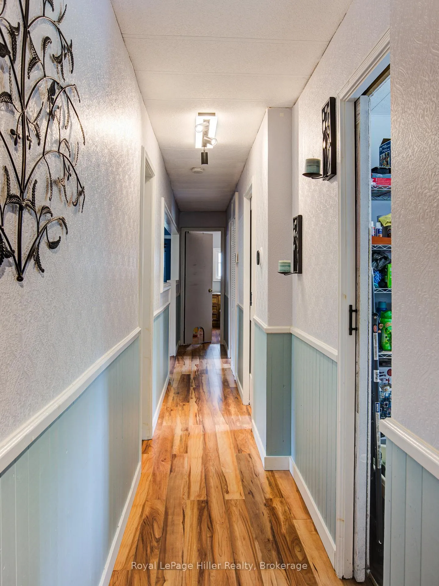 Photo 17 of 174 Birch Street, Perth East, Crystal Lake — HOMEH