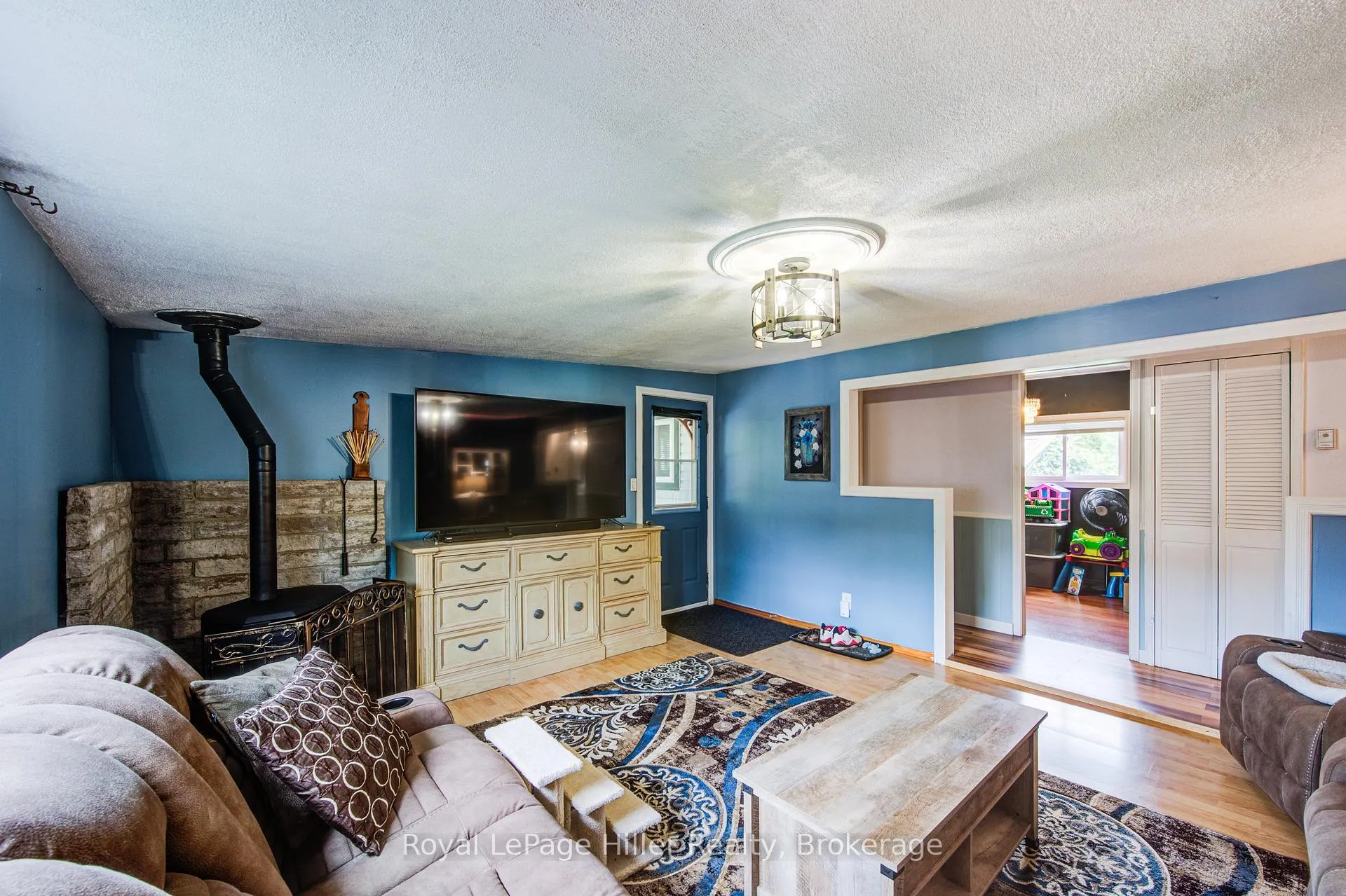 Photo 32 of 174 Birch Street, Perth East, Crystal Lake — HOMEH