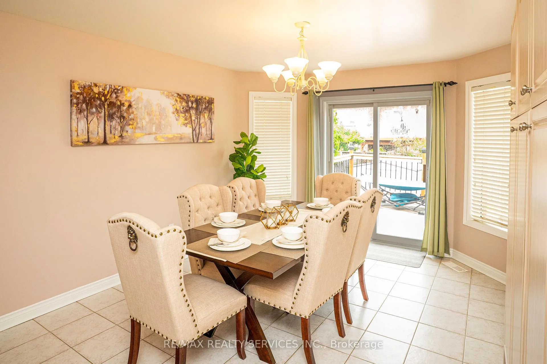 Photo 10 of 44 Edgar Road, Caledon, Bolton East — HOMEH