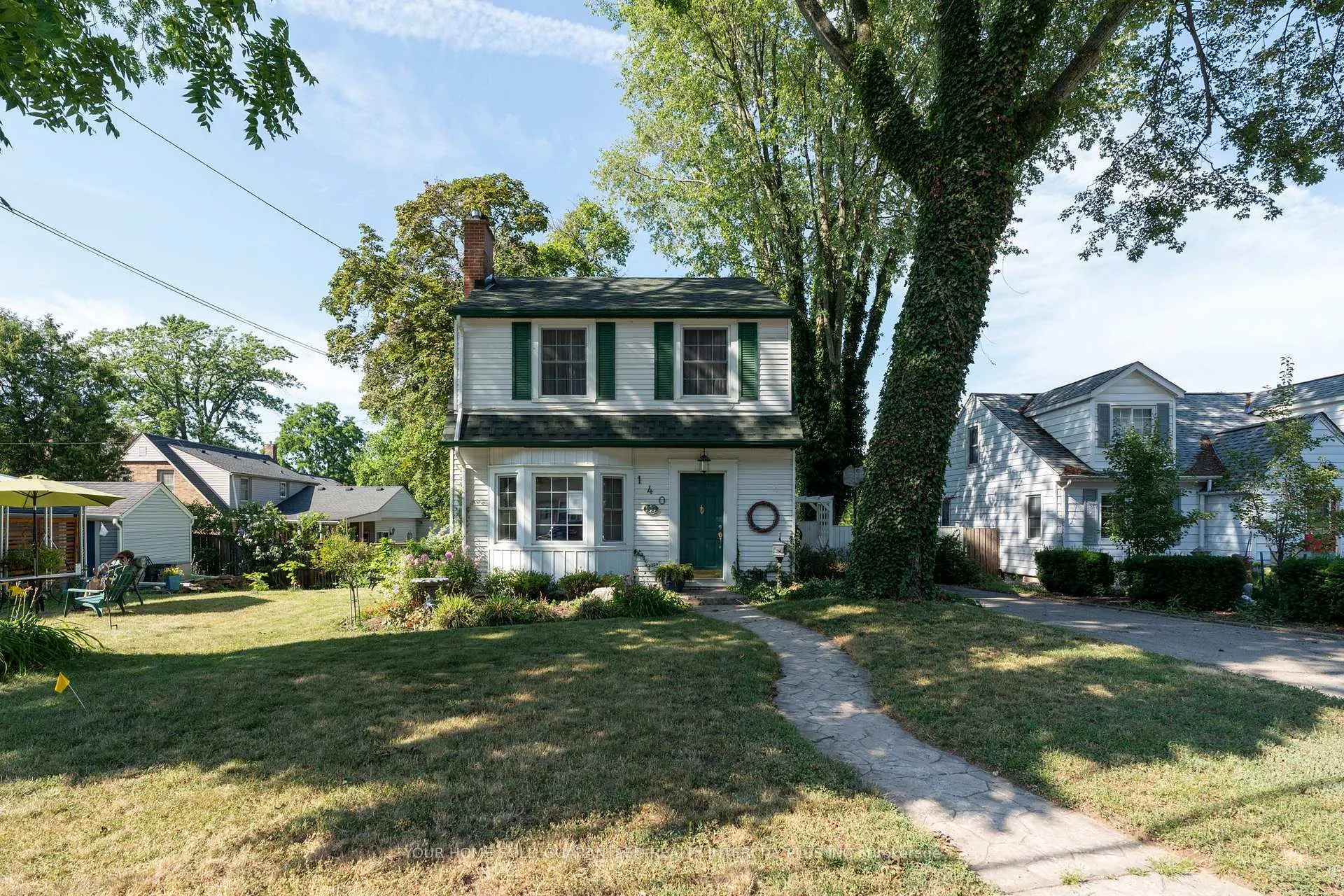 Photo 2 of 140 Main Street W, Grimsby, Grimsby West — HOMEH