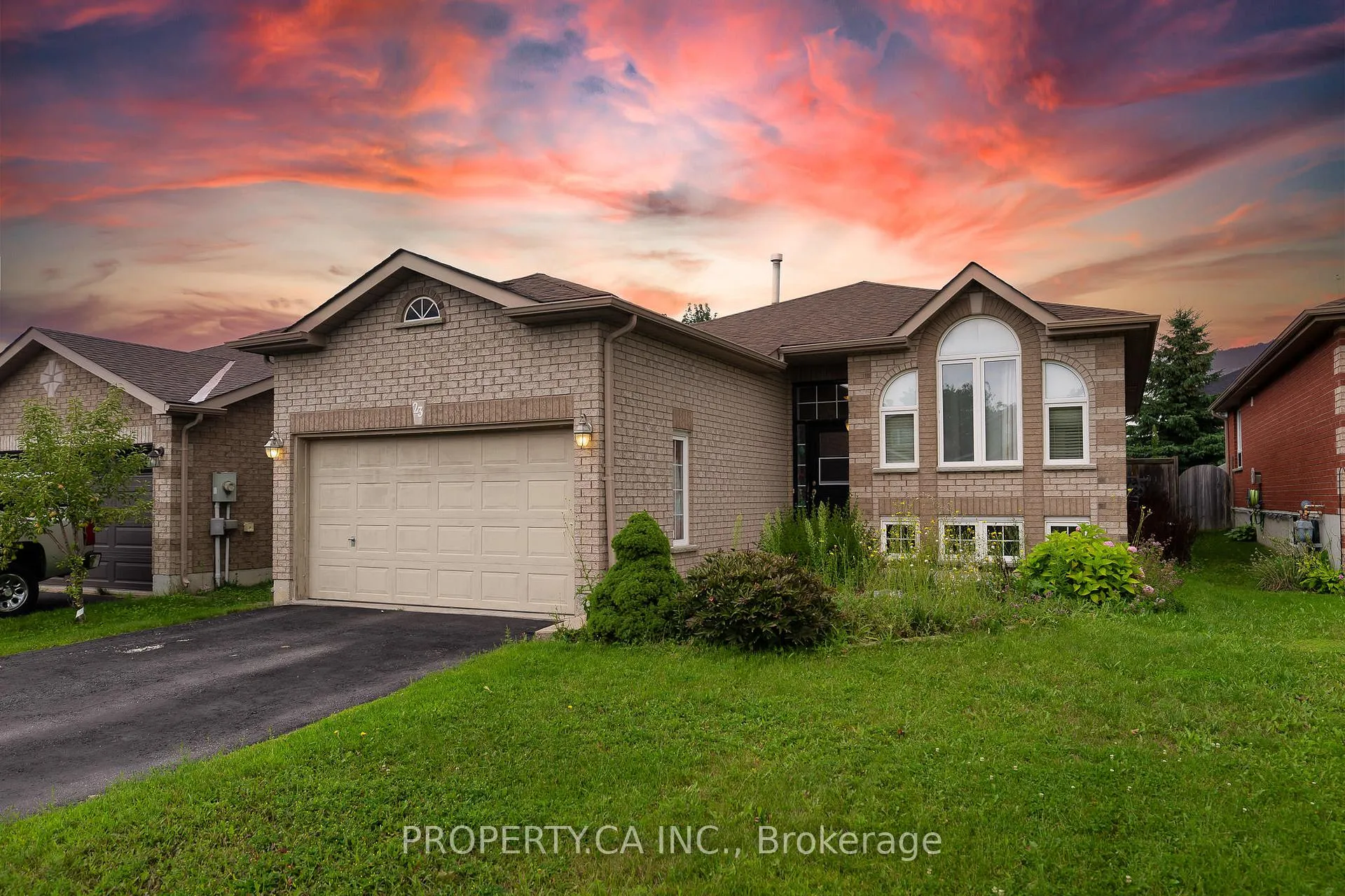 Photo 1 of 23 Kraus Road, Barrie, Edgehill Drive — HOMEH