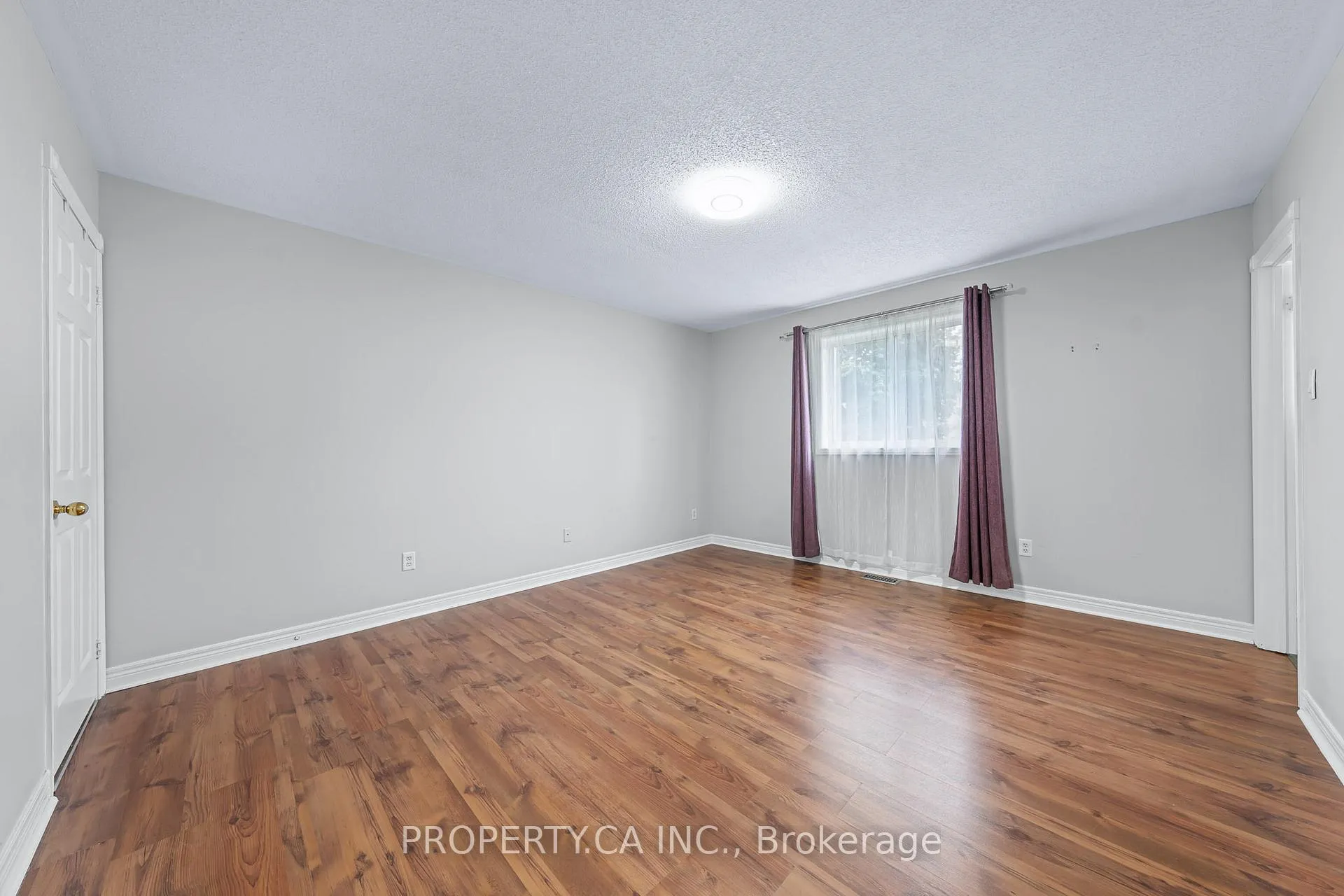 Photo 16 of 23 Kraus Road, Barrie, Edgehill Drive — HOMEH