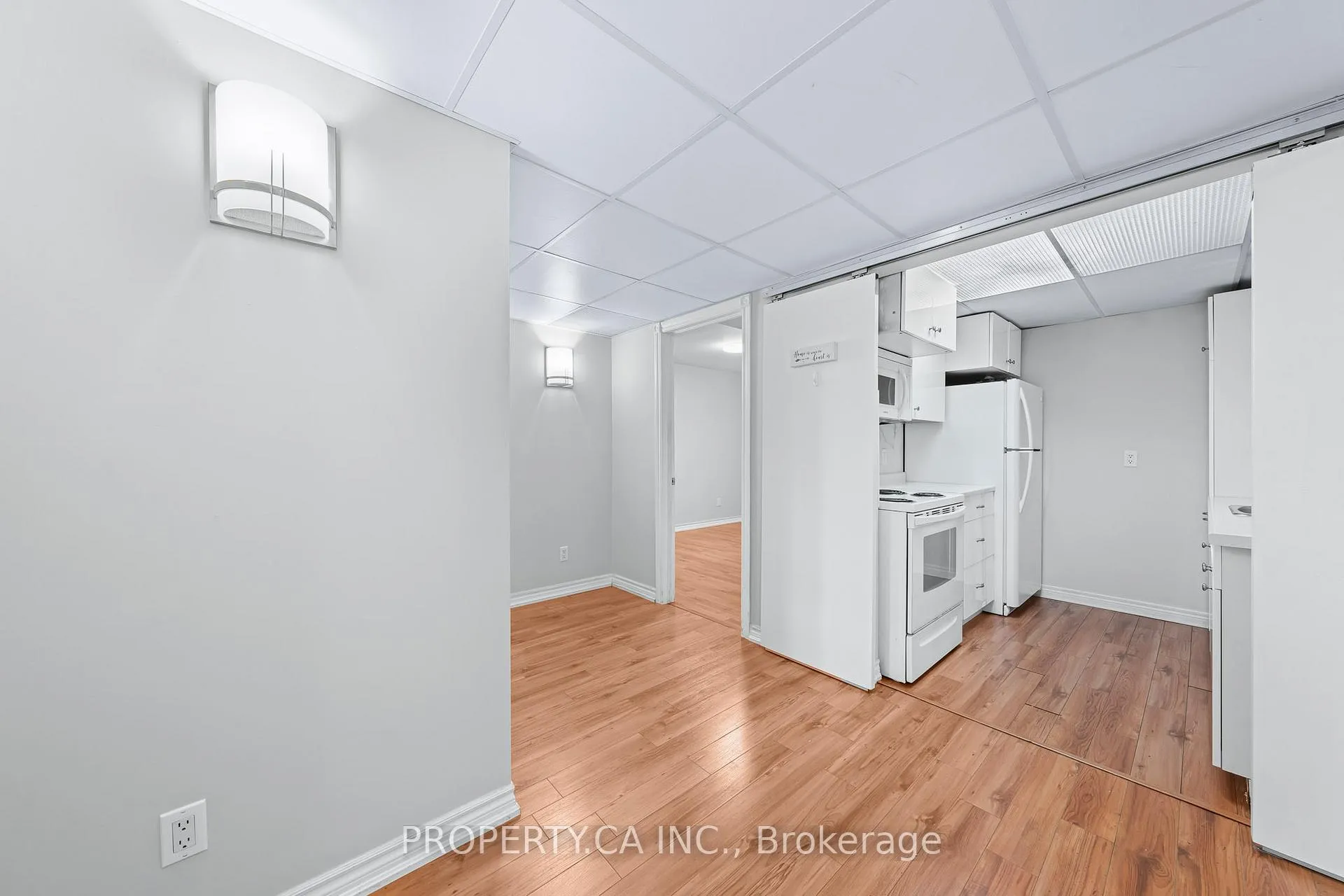 Photo 27 of 23 Kraus Road, Barrie, Edgehill Drive — HOMEH