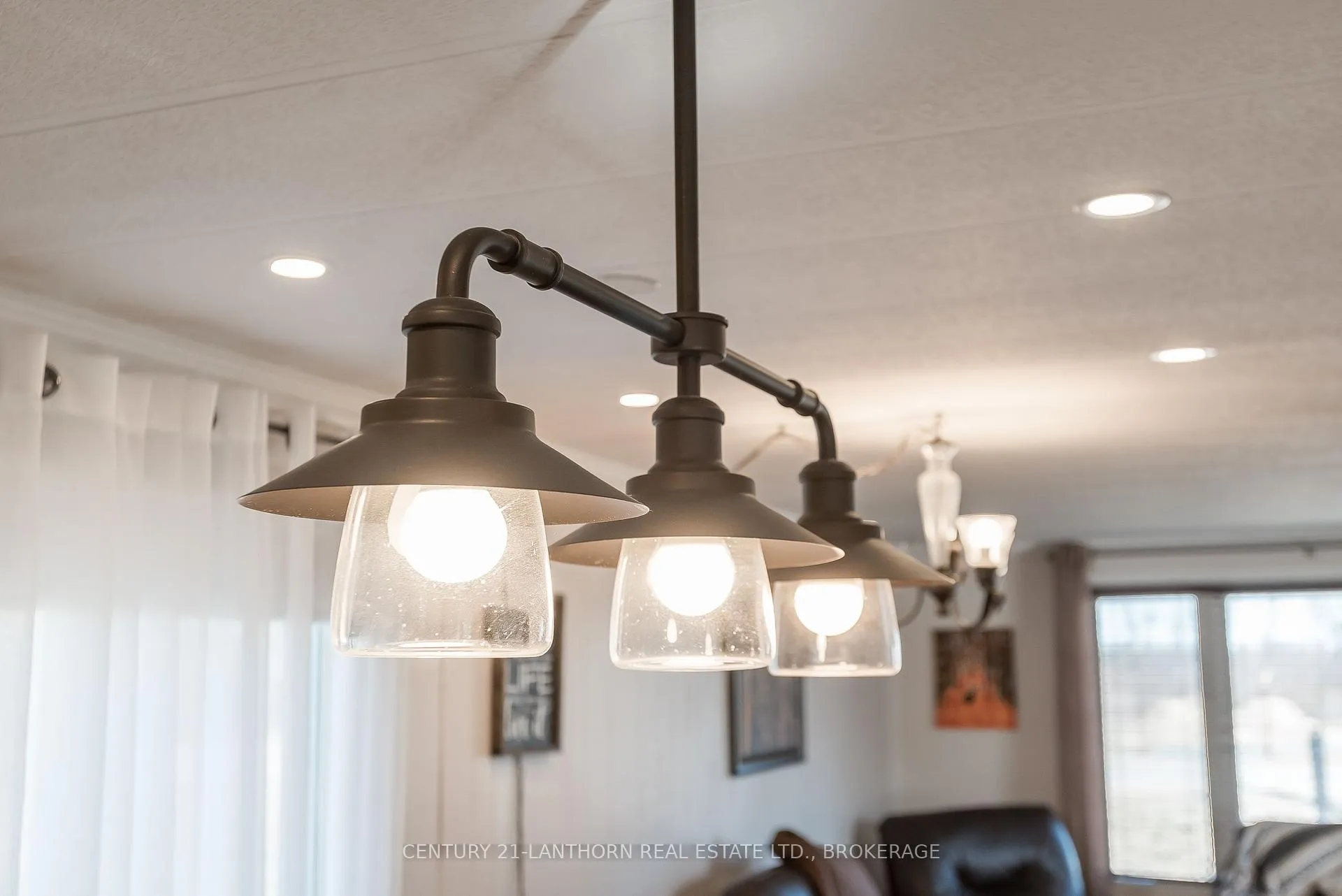 Photo 5 of 4417 Front Street, Frontenac, Frontenac South — HOMEH