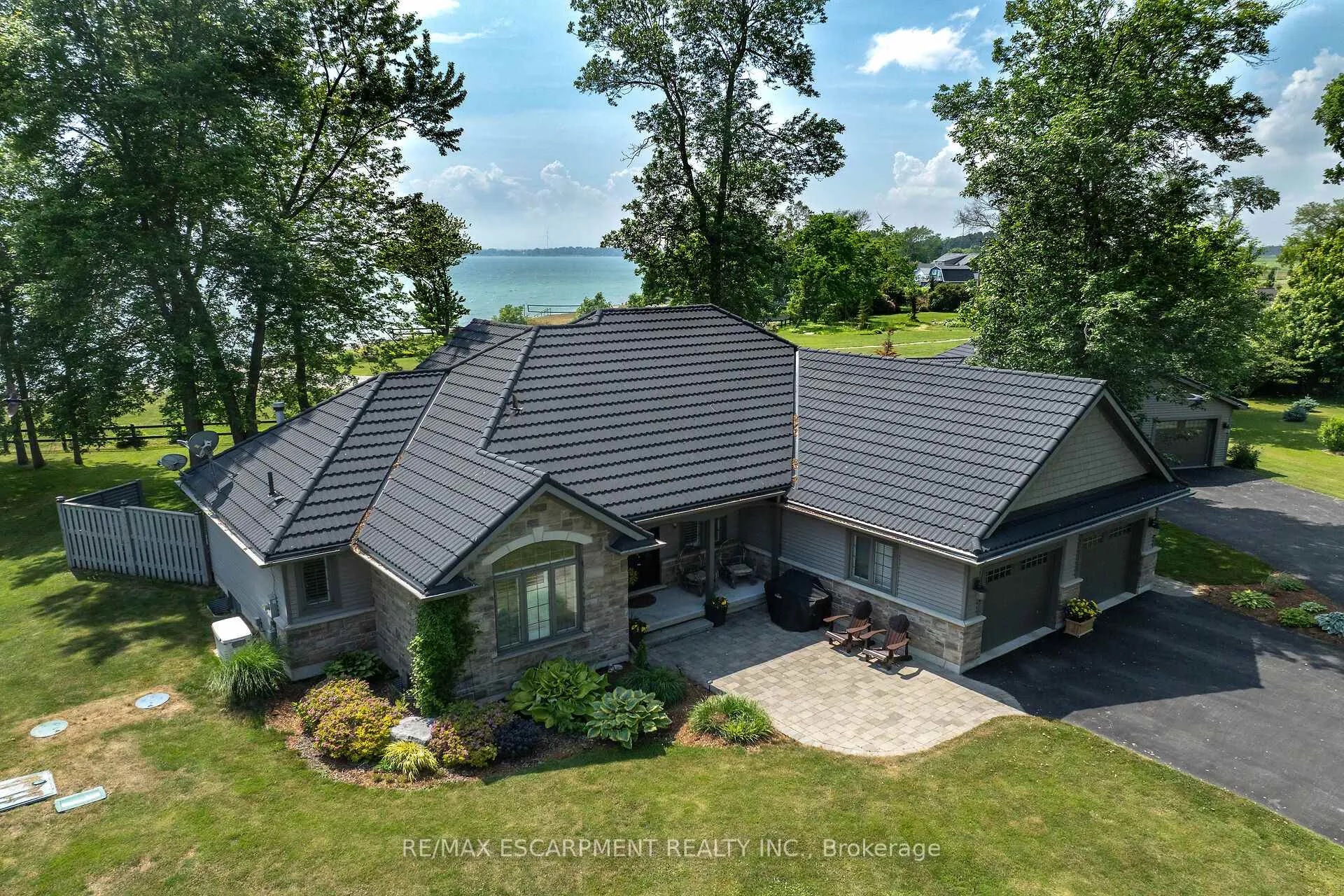 Photo 3 of 17 Bates Lane, Haldimand, Dunnville — HOMEH