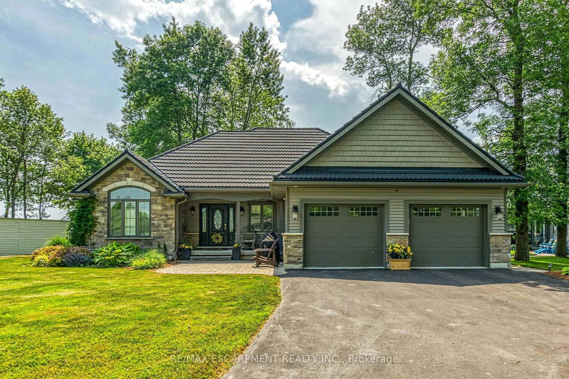 Photo 4 of 17 Bates Lane, Haldimand, Dunnville — HOMEH