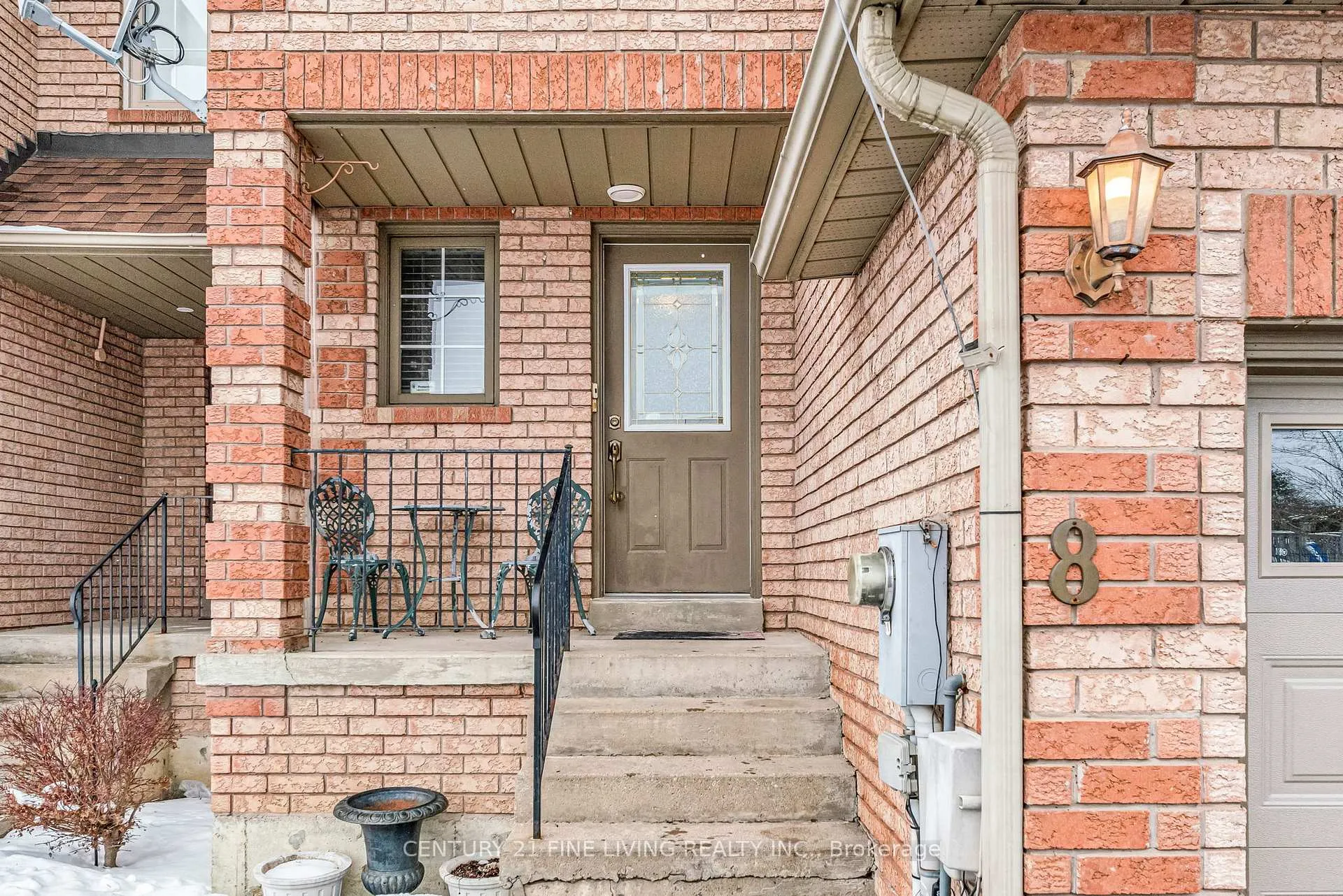 Photo 3 of 8 Jolley Court, Caledon, Bolton East — HOMEH