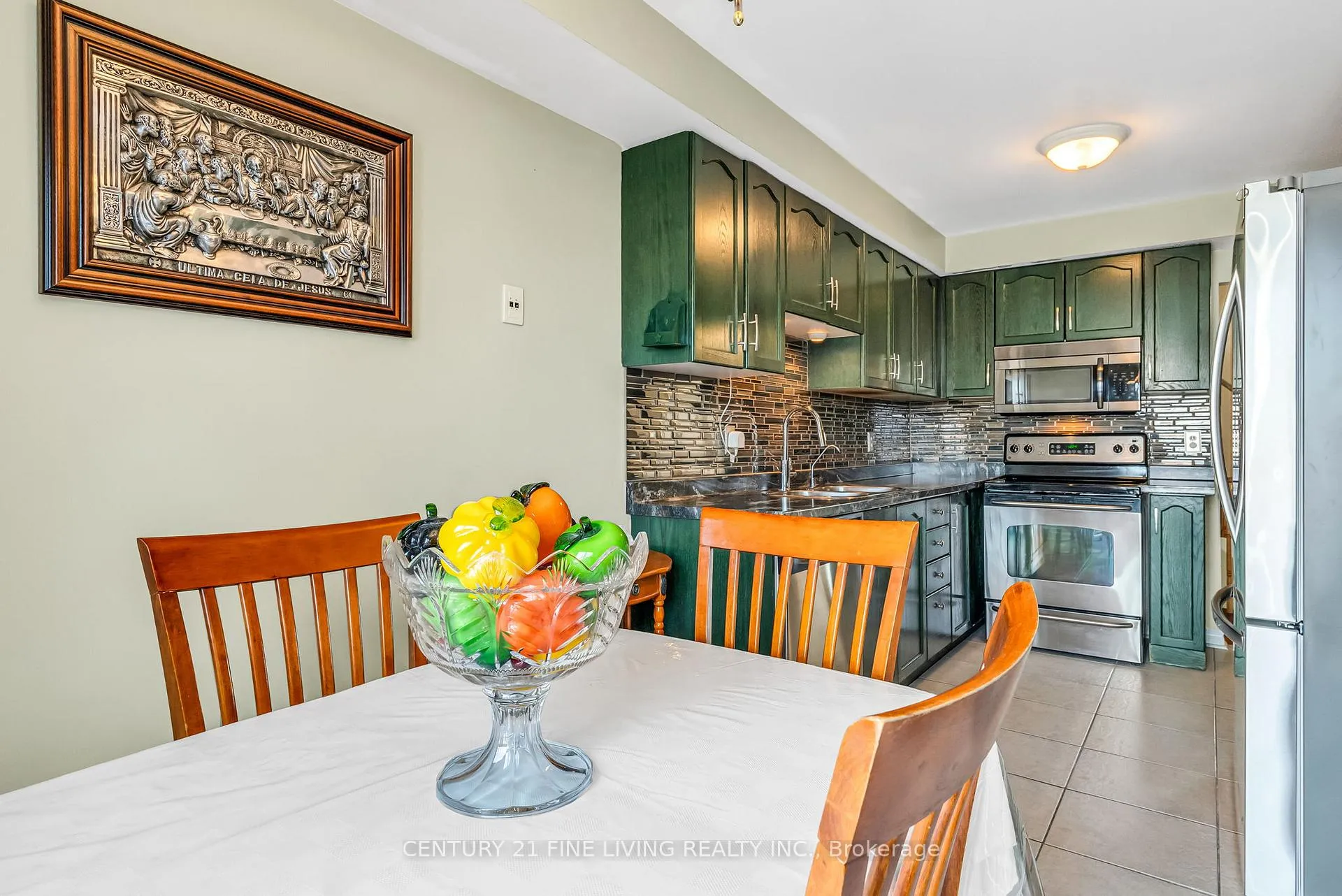 Photo 12 of 8 Jolley Court, Caledon, Bolton East — HOMEH