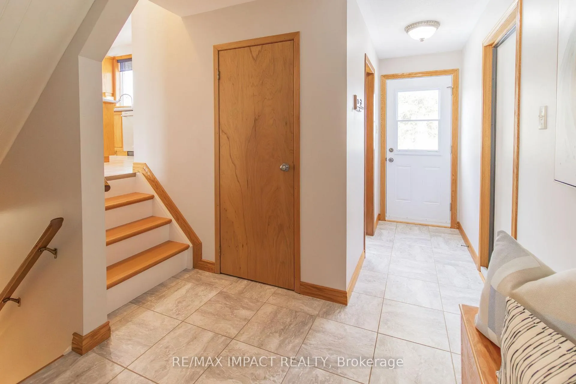 Photo 26 of 5675 Main Street, Clarington, Orono — HOMEH