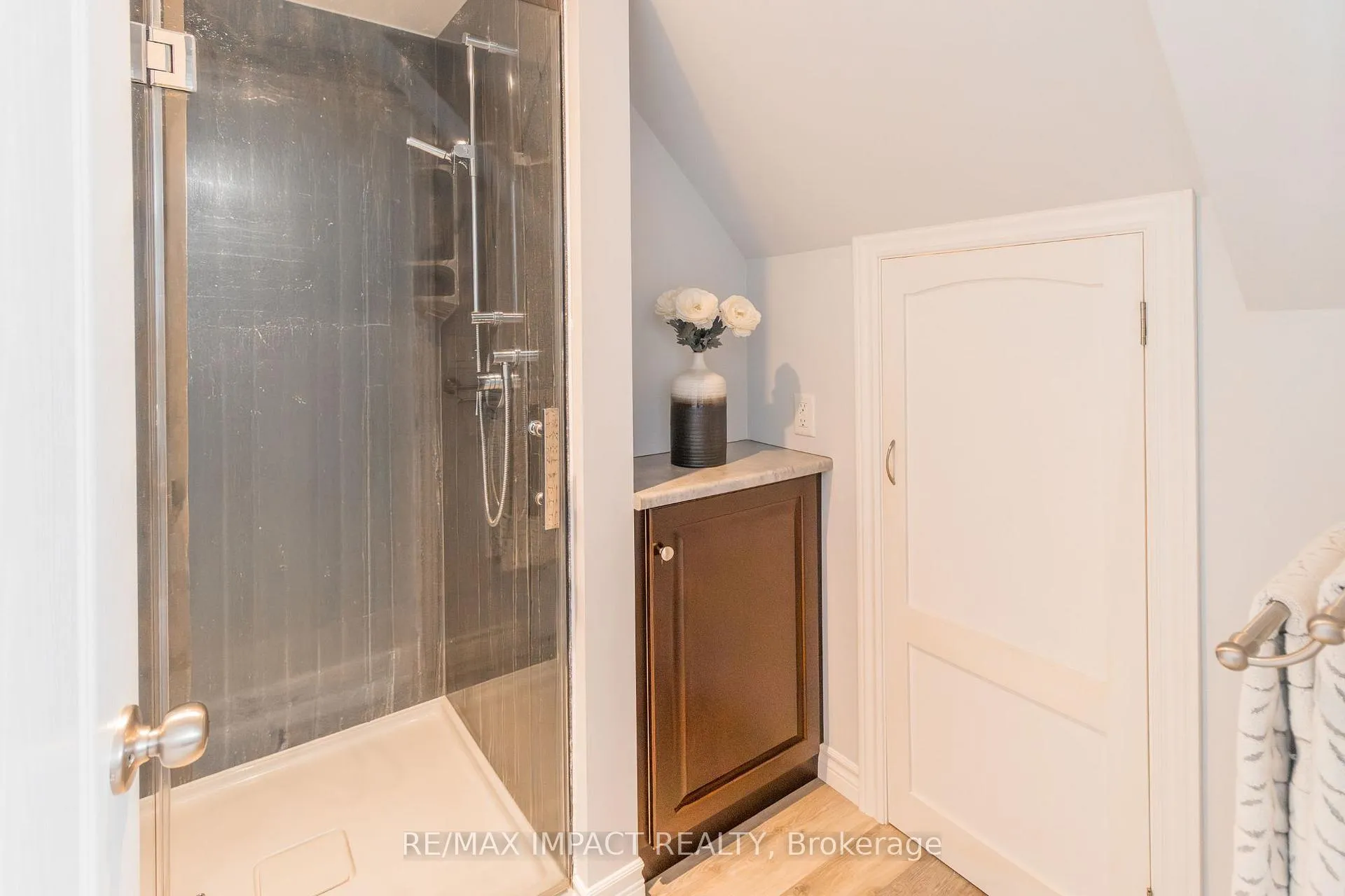 Photo 33 of 5675 Main Street, Clarington, Orono — HOMEH