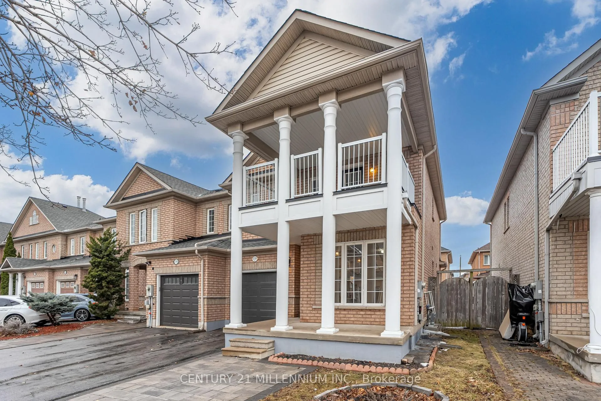Photo 2 of 118 Timberwolf Crescent, Vaughan, Vellore Village — HOMEH