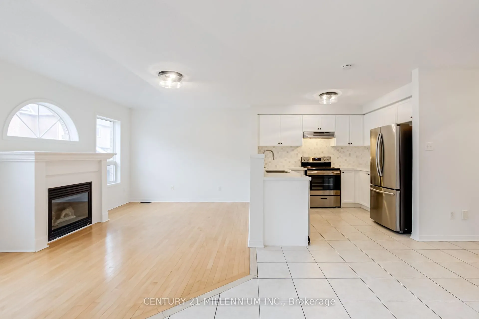 Photo 11 of 118 Timberwolf Crescent, Vaughan, Vellore Village — HOMEH