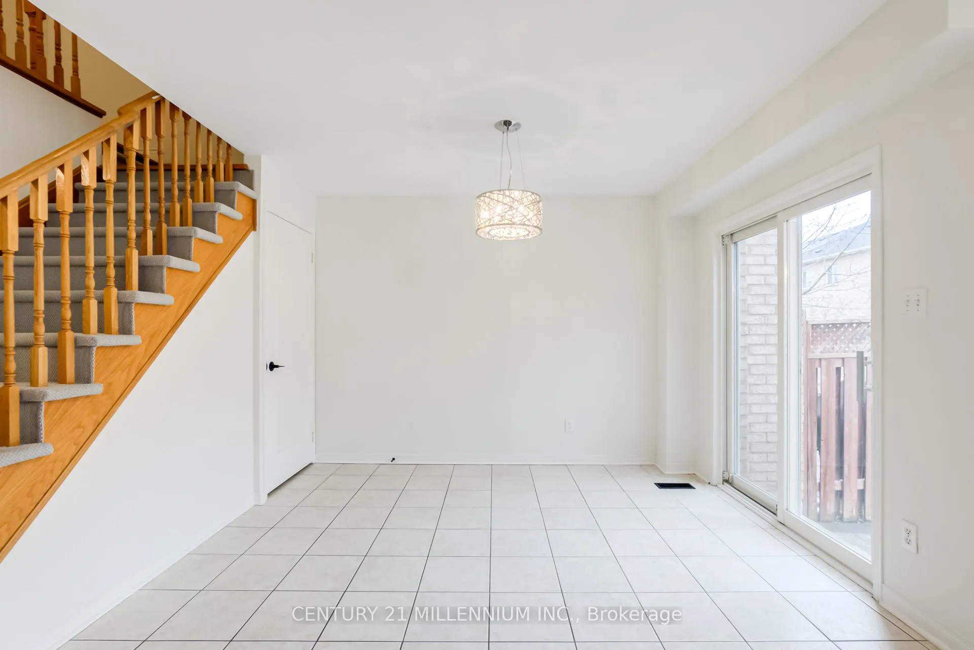 Photo 15 of 118 Timberwolf Crescent, Vaughan, Vellore Village — HOMEH