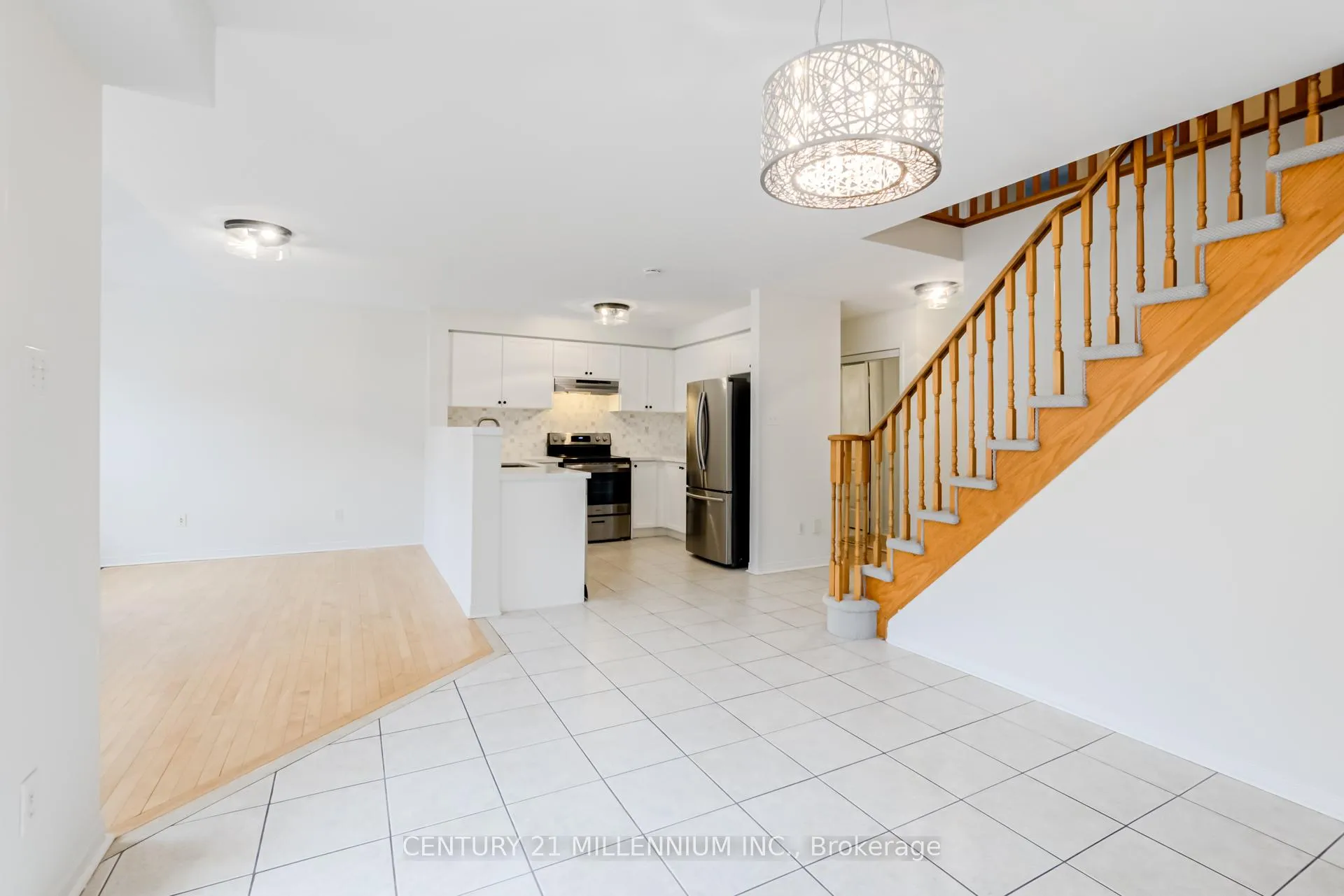 Photo 17 of 118 Timberwolf Crescent, Vaughan, Vellore Village — HOMEH
