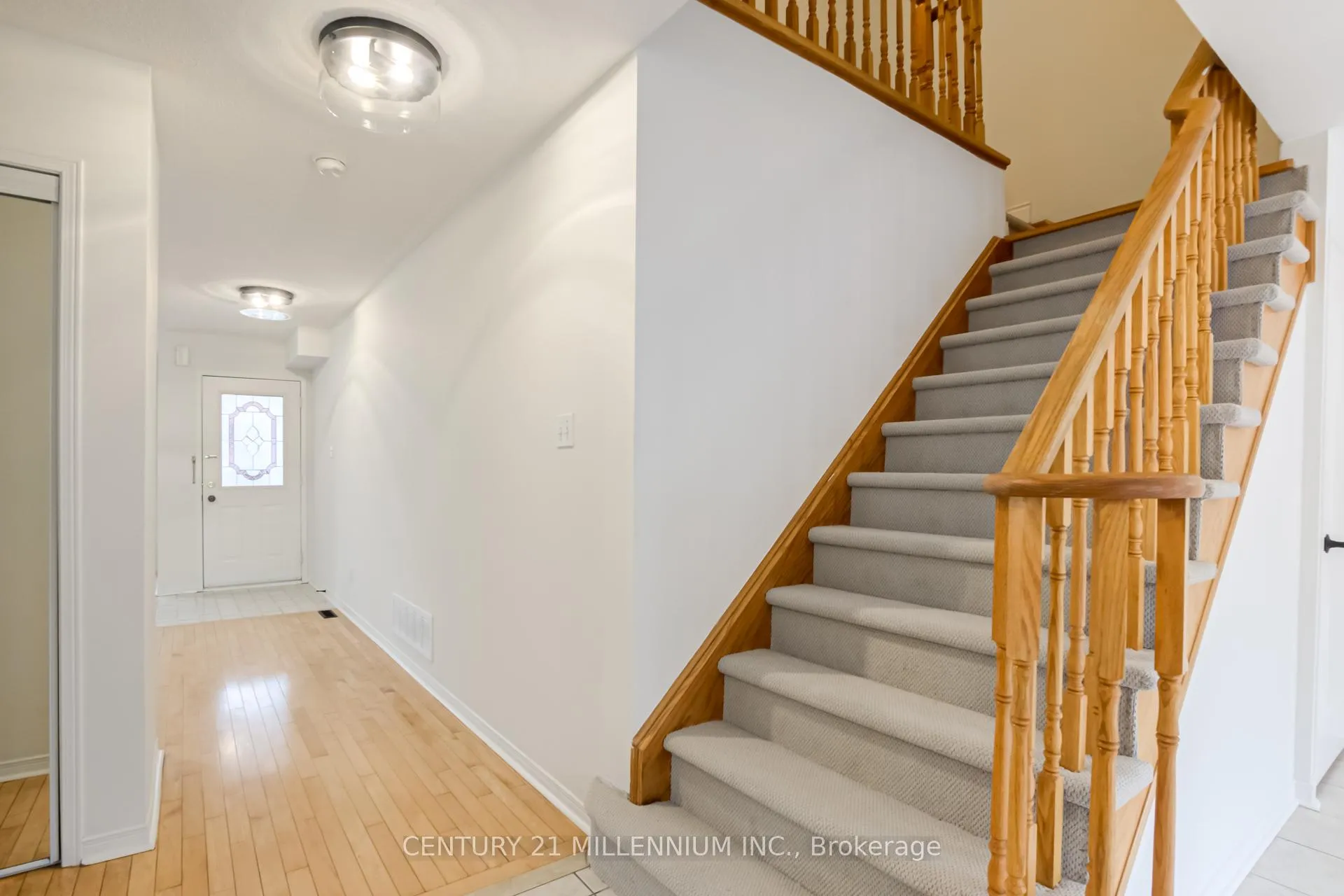 Photo 19 of 118 Timberwolf Crescent, Vaughan, Vellore Village — HOMEH