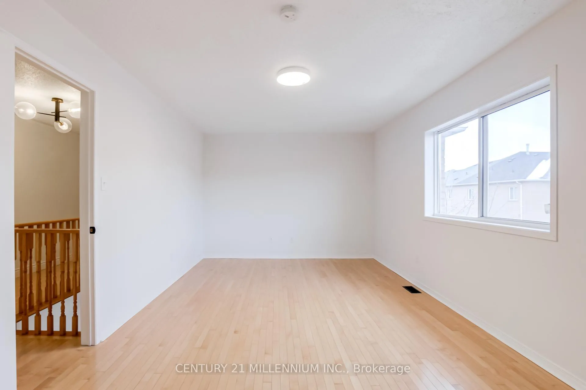Photo 22 of 118 Timberwolf Crescent, Vaughan, Vellore Village — HOMEH