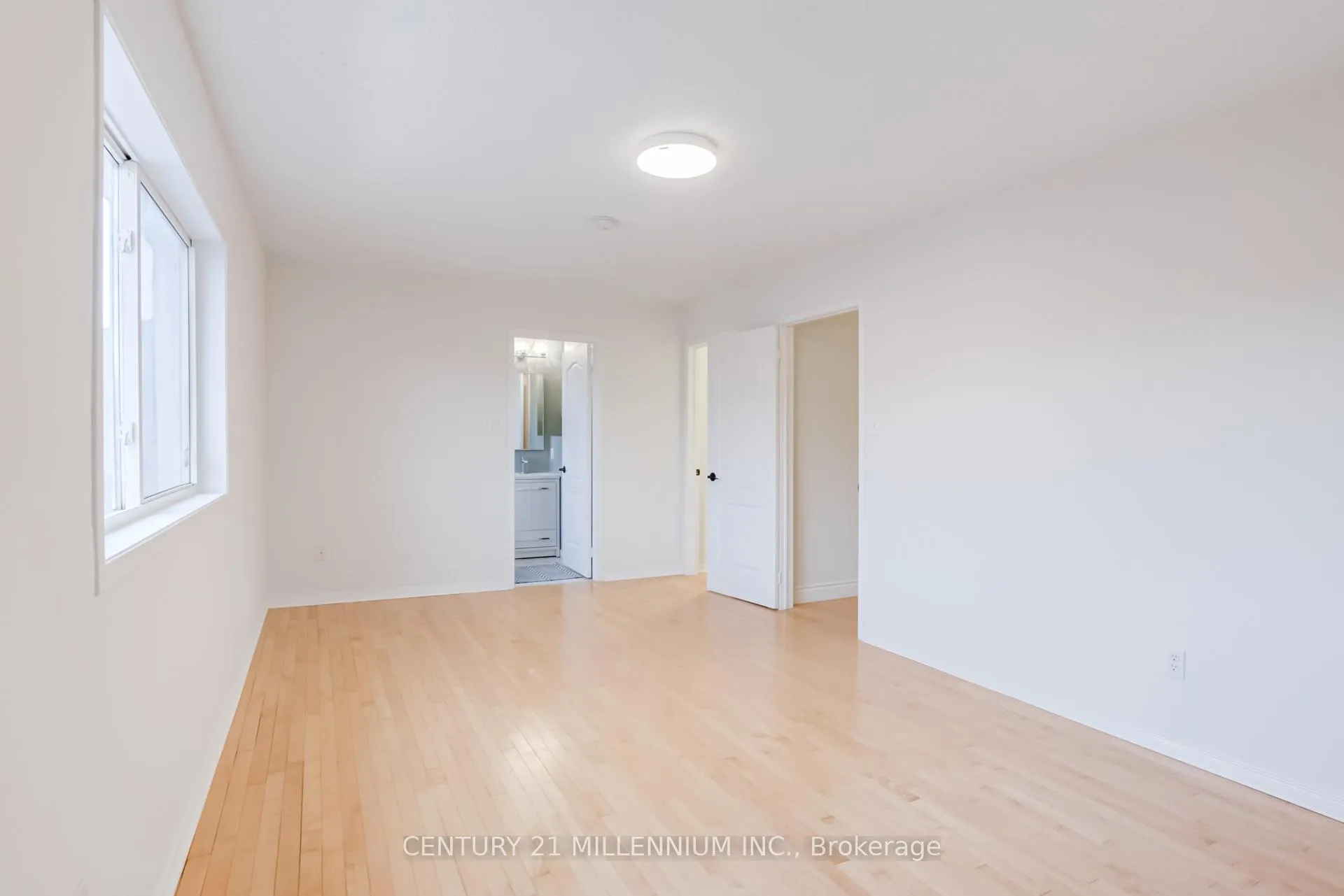 Photo 23 of 118 Timberwolf Crescent, Vaughan, Vellore Village — HOMEH