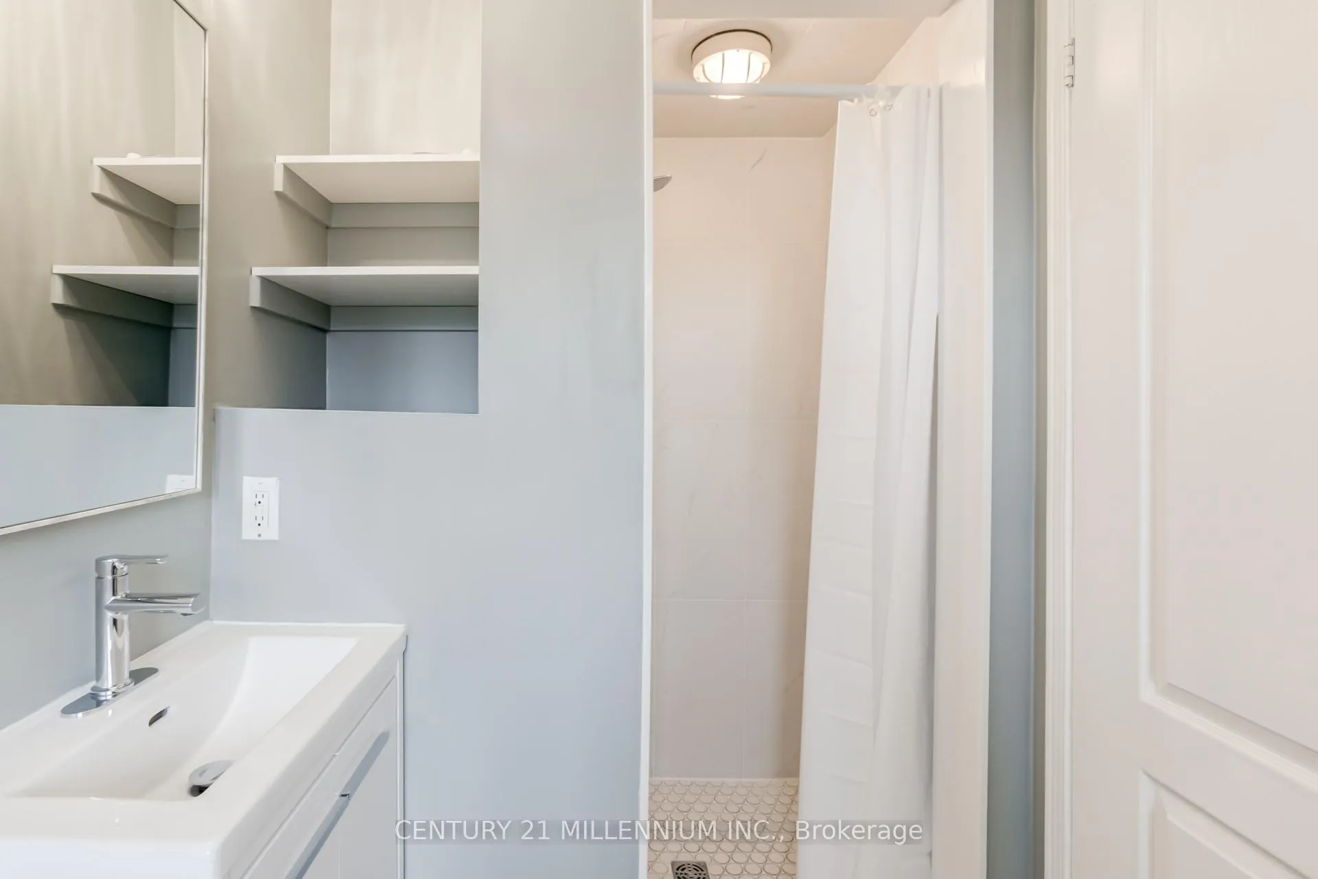 Photo 26 of 118 Timberwolf Crescent, Vaughan, Vellore Village — HOMEH