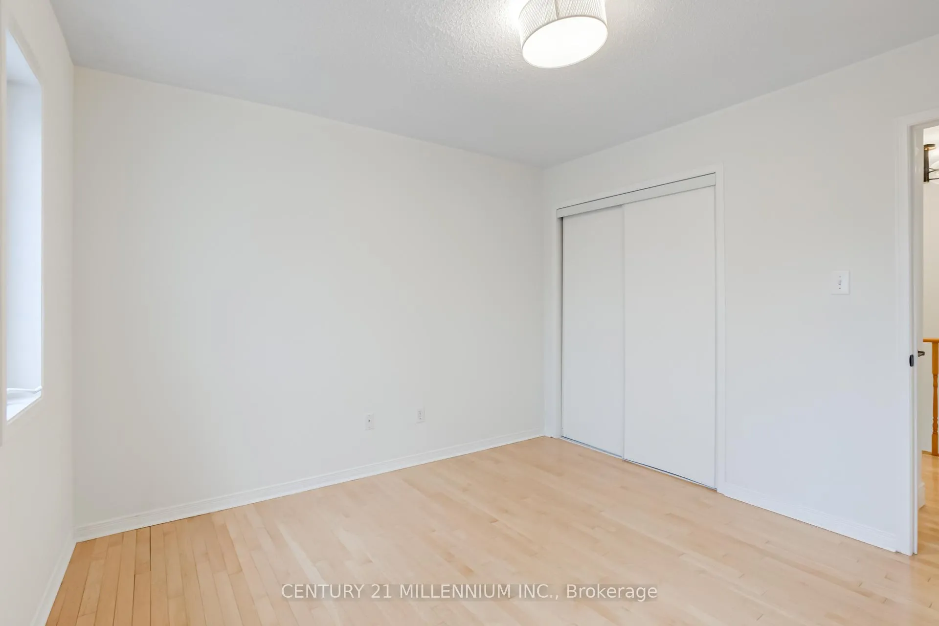 Photo 30 of 118 Timberwolf Crescent, Vaughan, Vellore Village — HOMEH