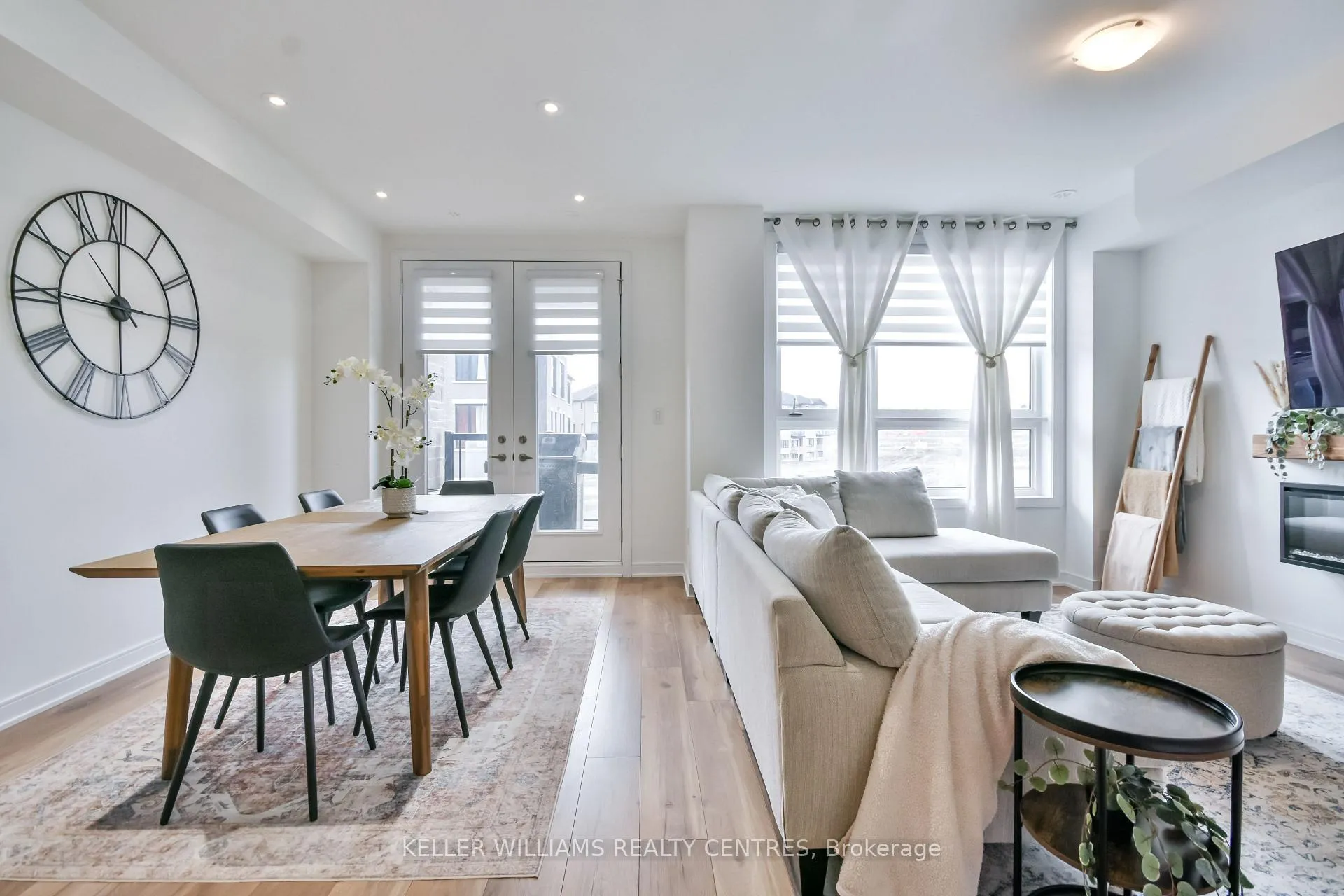 Photo 23 of 31 Spry Lane, Barrie, Innis-Shore — HOMEH