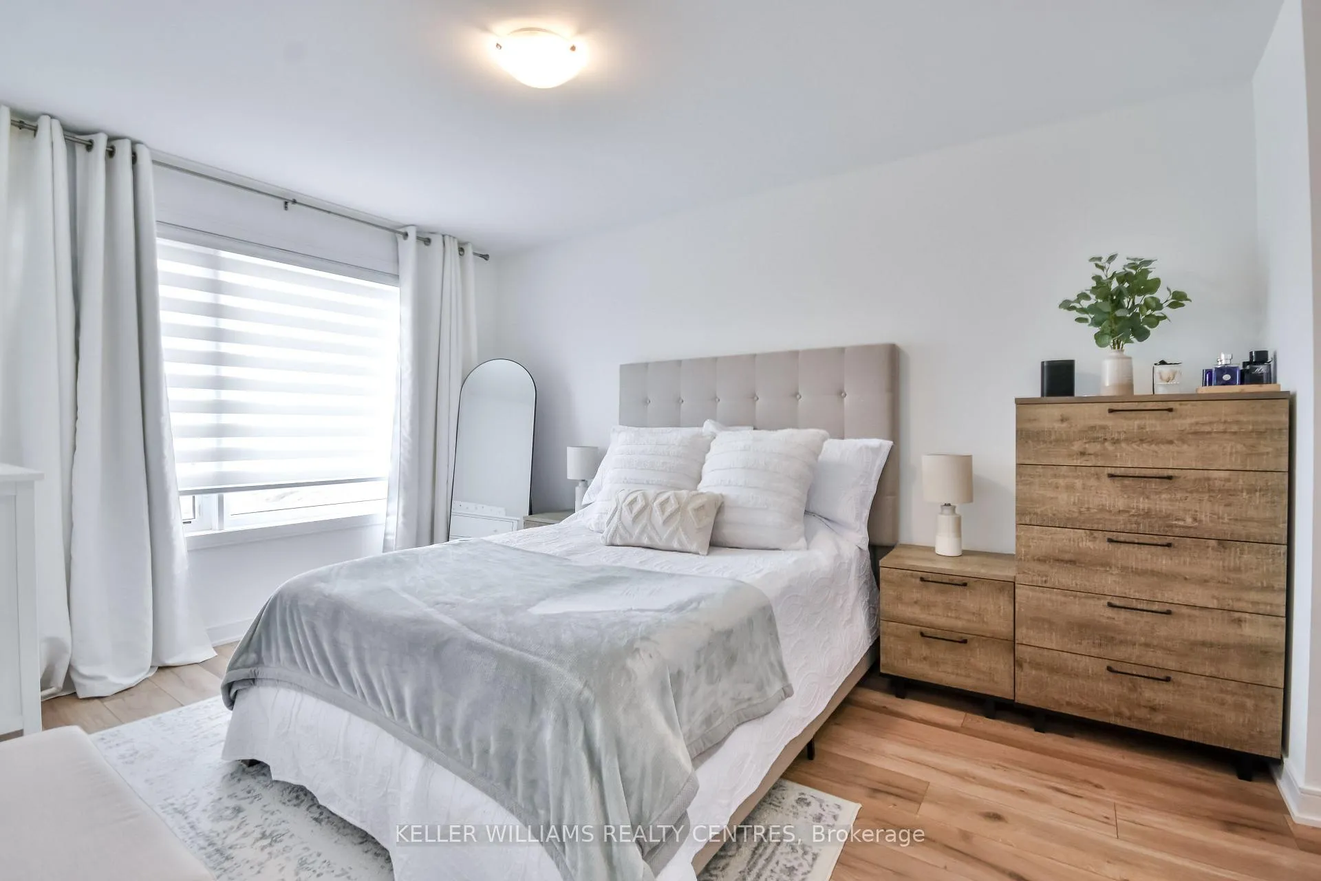 Photo 36 of 31 Spry Lane, Barrie, Innis-Shore — HOMEH