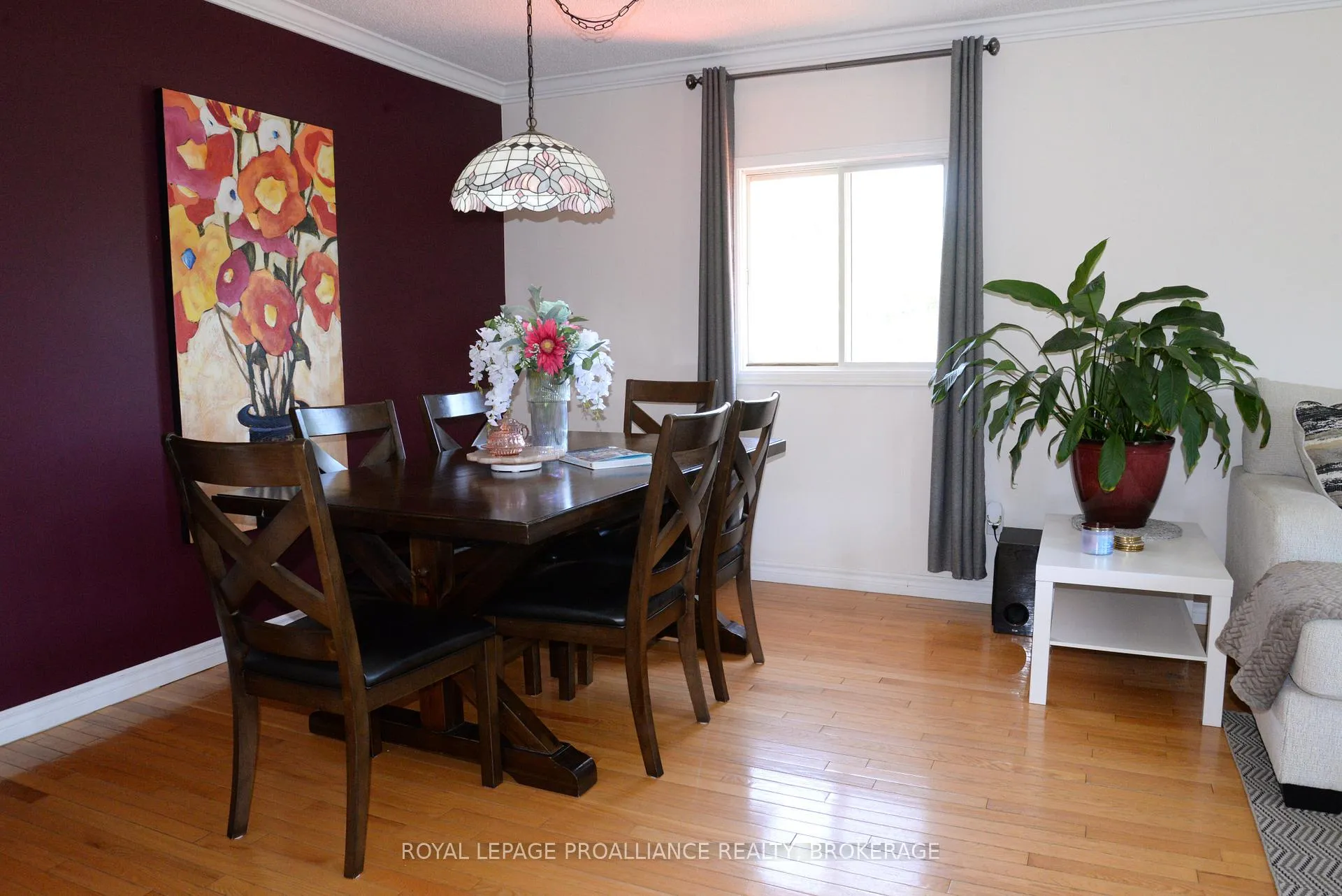 Photo 7 of 235 Amherst Drive, Loyalist, Amherstview — HOMEH