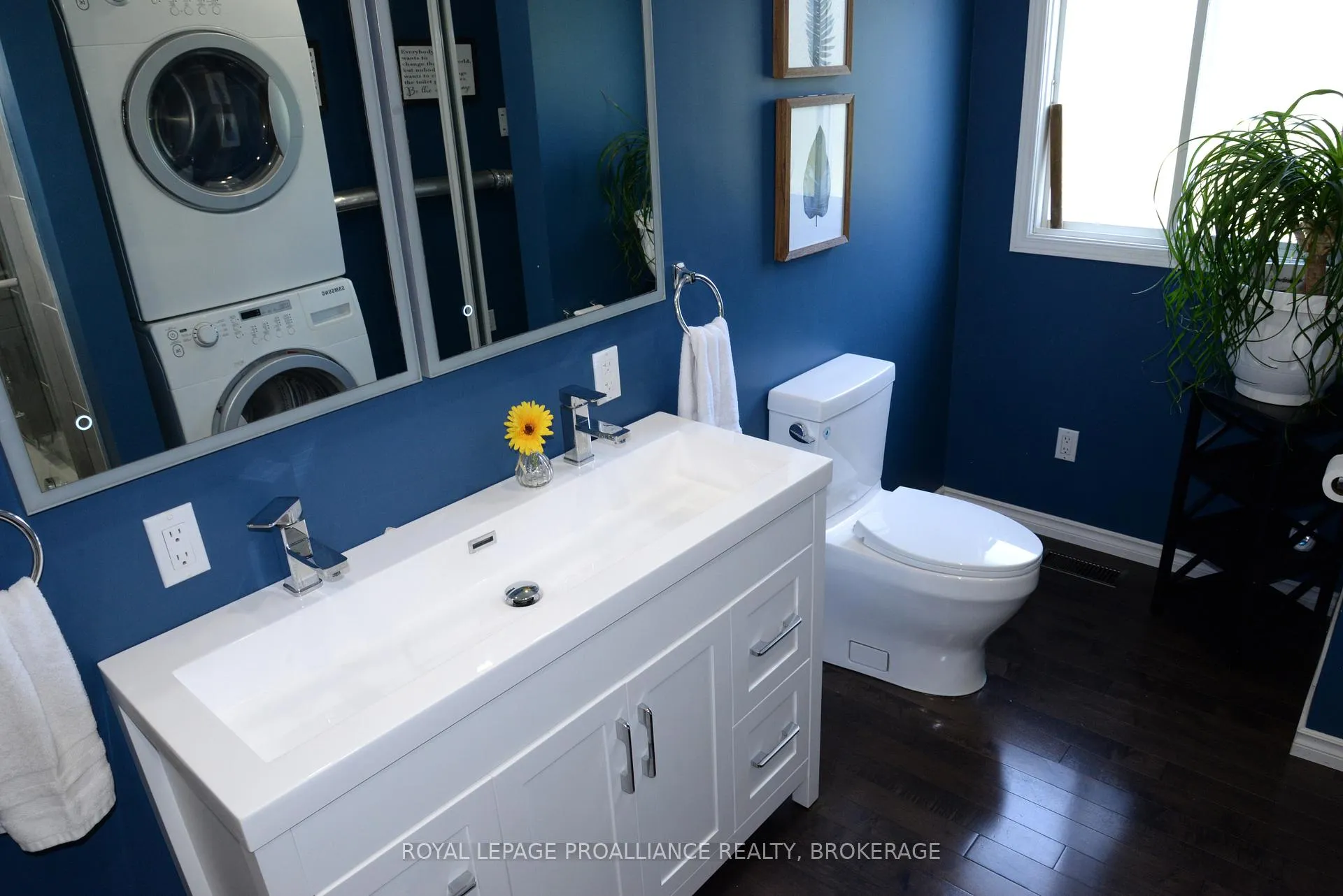 Photo 15 of 235 Amherst Drive, Loyalist, Amherstview — HOMEH