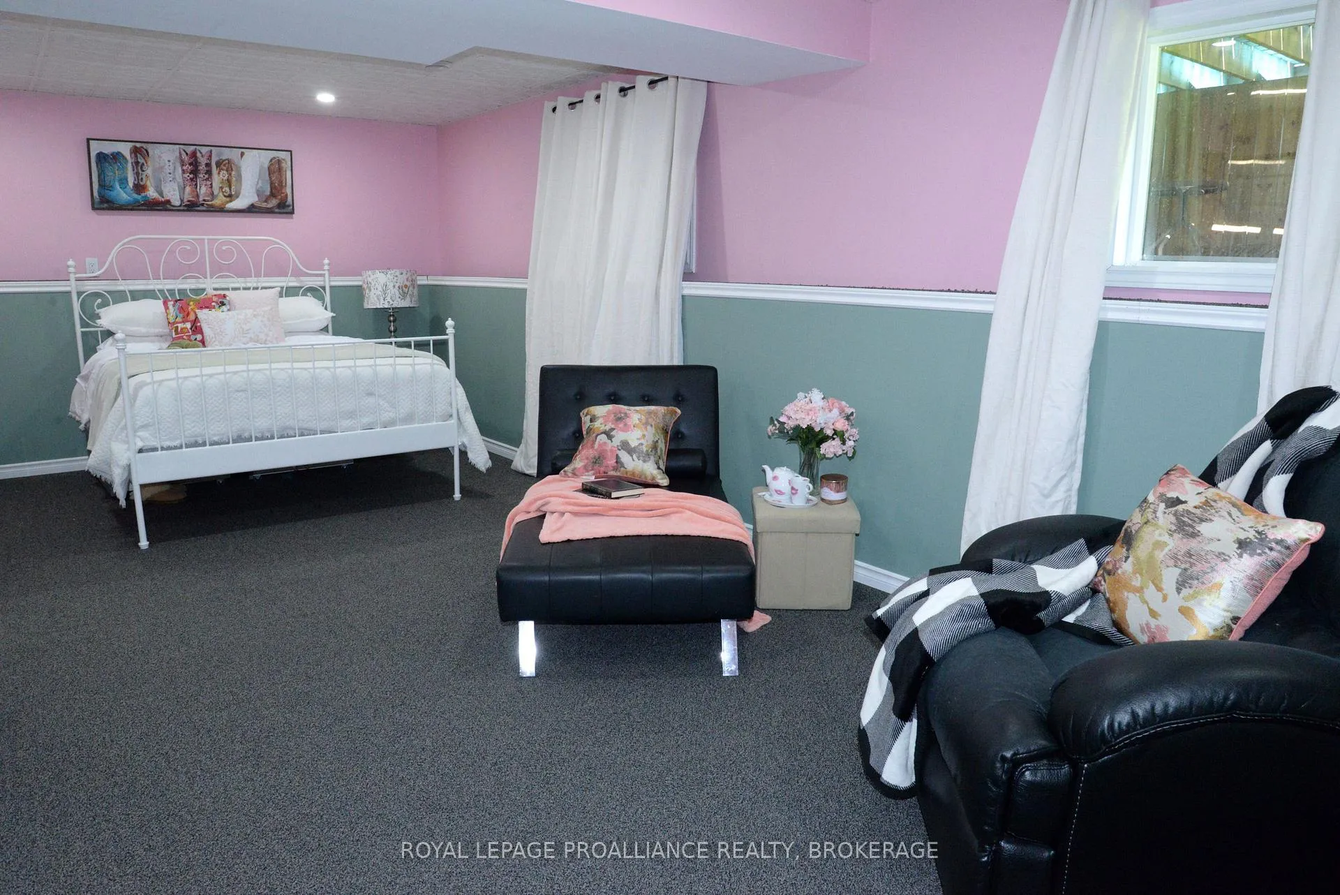 Photo 28 of 235 Amherst Drive, Loyalist, Amherstview — HOMEH