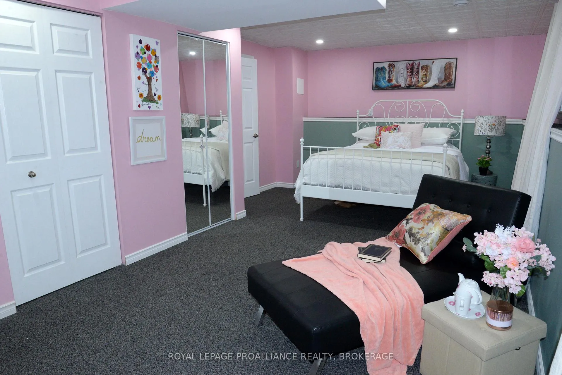 Photo 30 of 235 Amherst Drive, Loyalist, Amherstview — HOMEH
