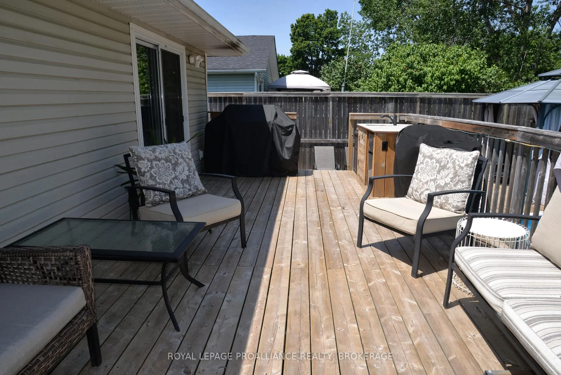 Photo 35 of 235 Amherst Drive, Loyalist, Amherstview — HOMEH
