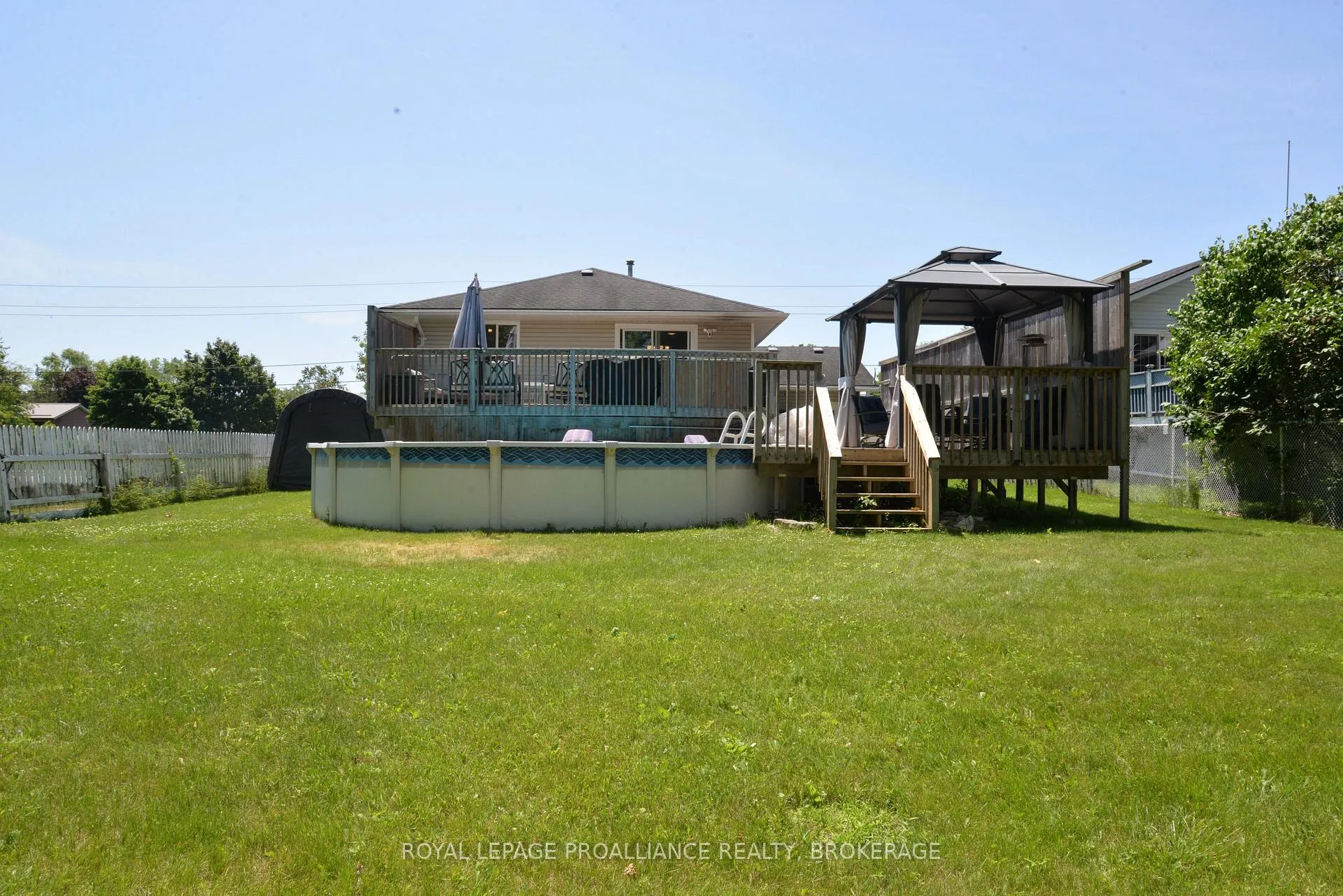 Photo 41 of 235 Amherst Drive, Loyalist, Amherstview — HOMEH