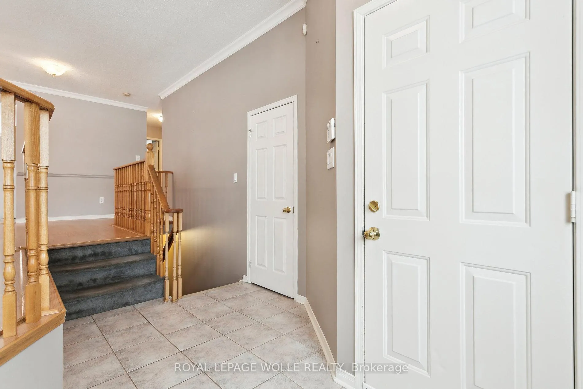 Photo 25 of 165 Cresthaven Road, Brampton, Snelgrove — HOMEH