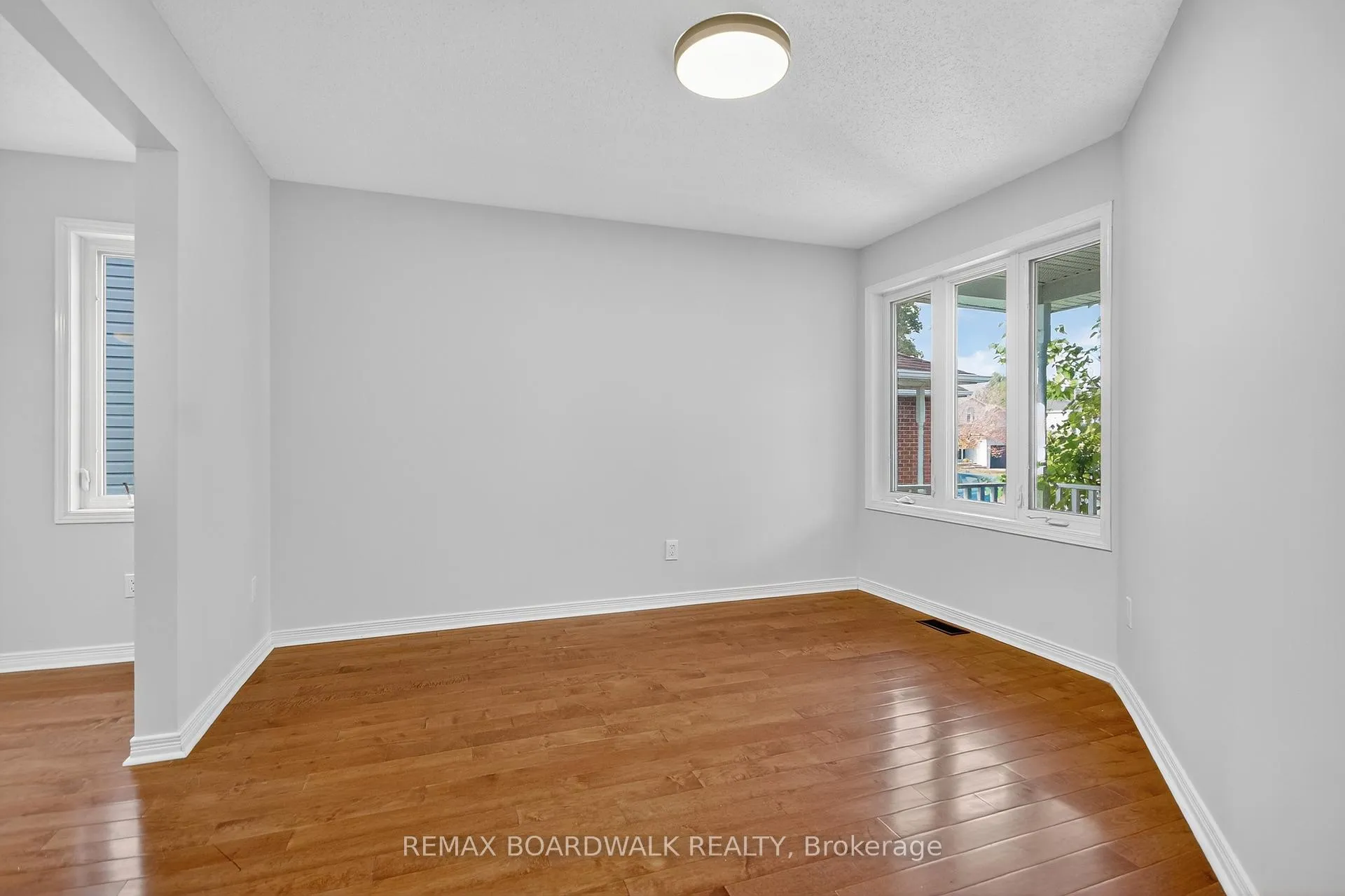 Photo 6 of 85 Alon Street, Ottawa, Stittsville (North) — HOMEH