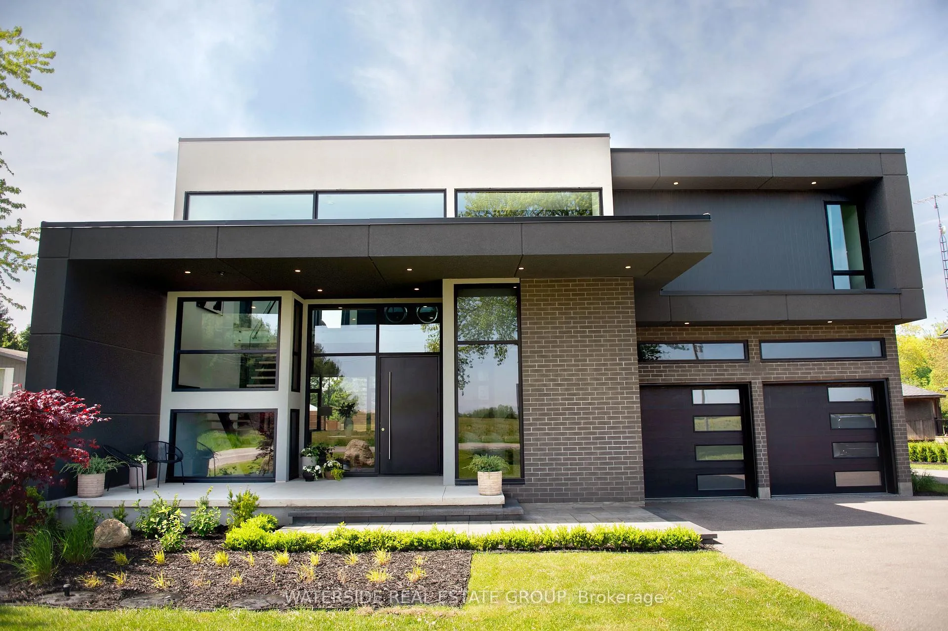 Photo 1 of 381 Concession 7 Road E, Hamilton, Waterdown — HOMEH