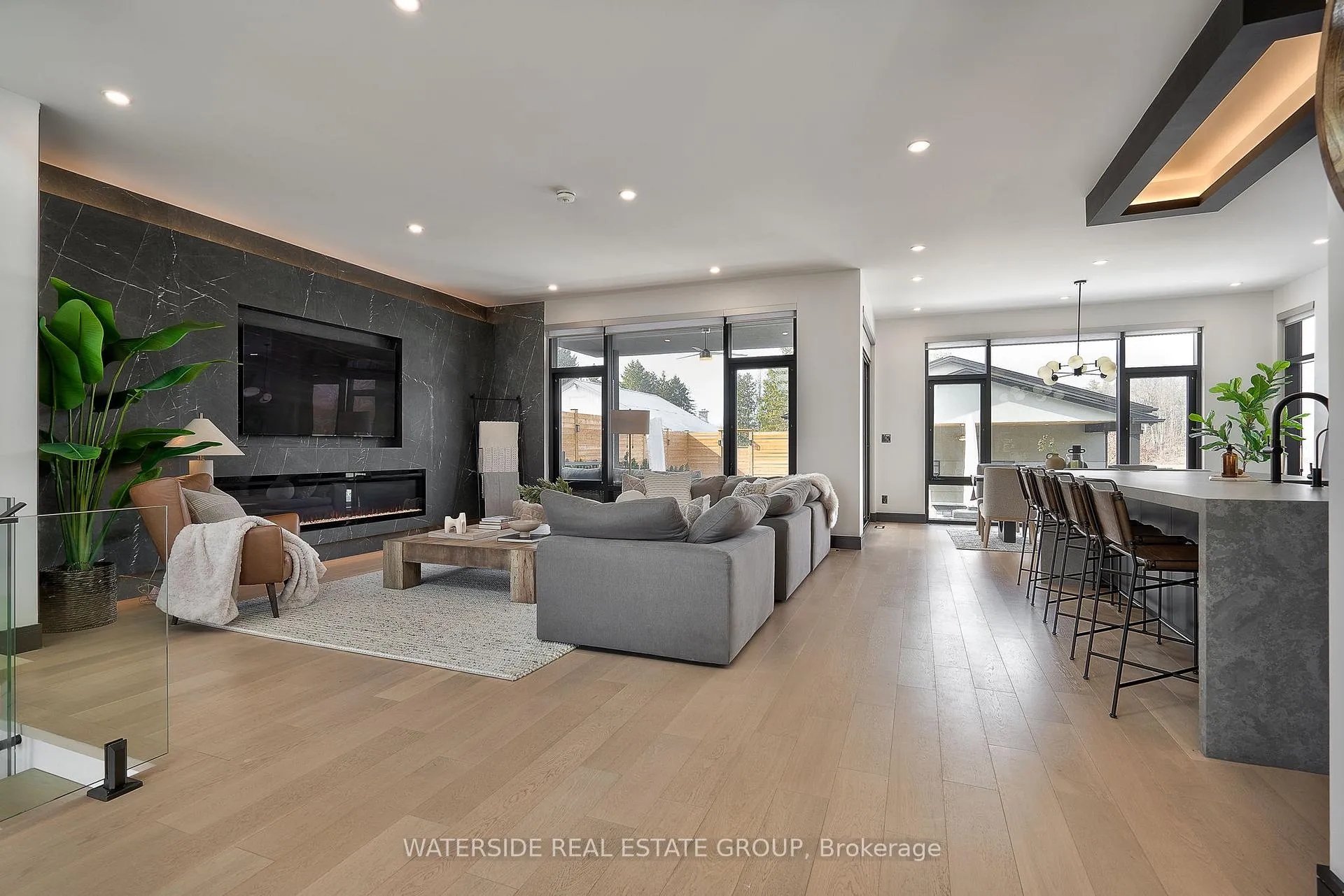 Photo 9 of 381 Concession 7 Road E, Hamilton, Waterdown — HOMEH